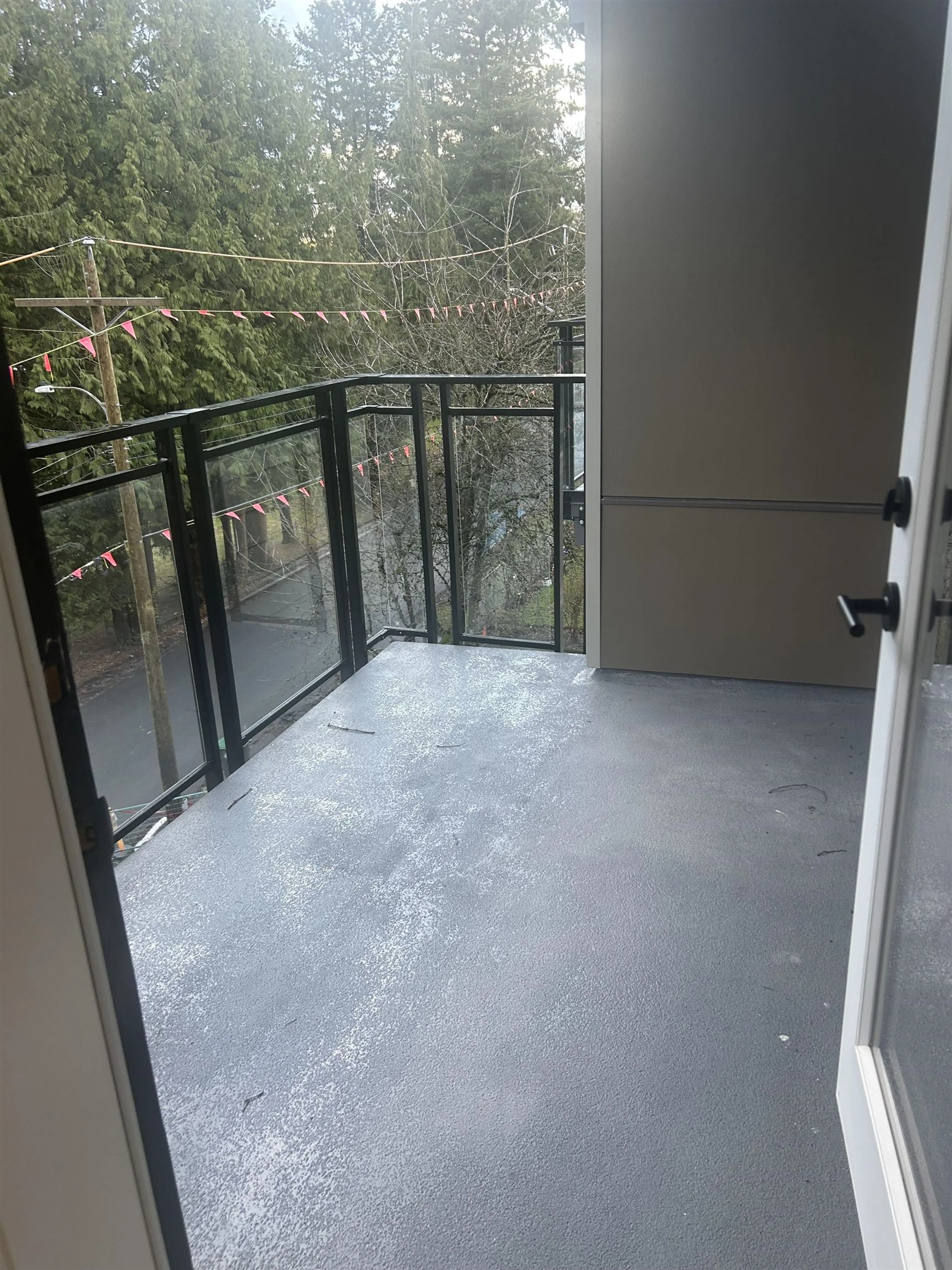 Property at #402 13439 94A AVENUE, Surrey, BC