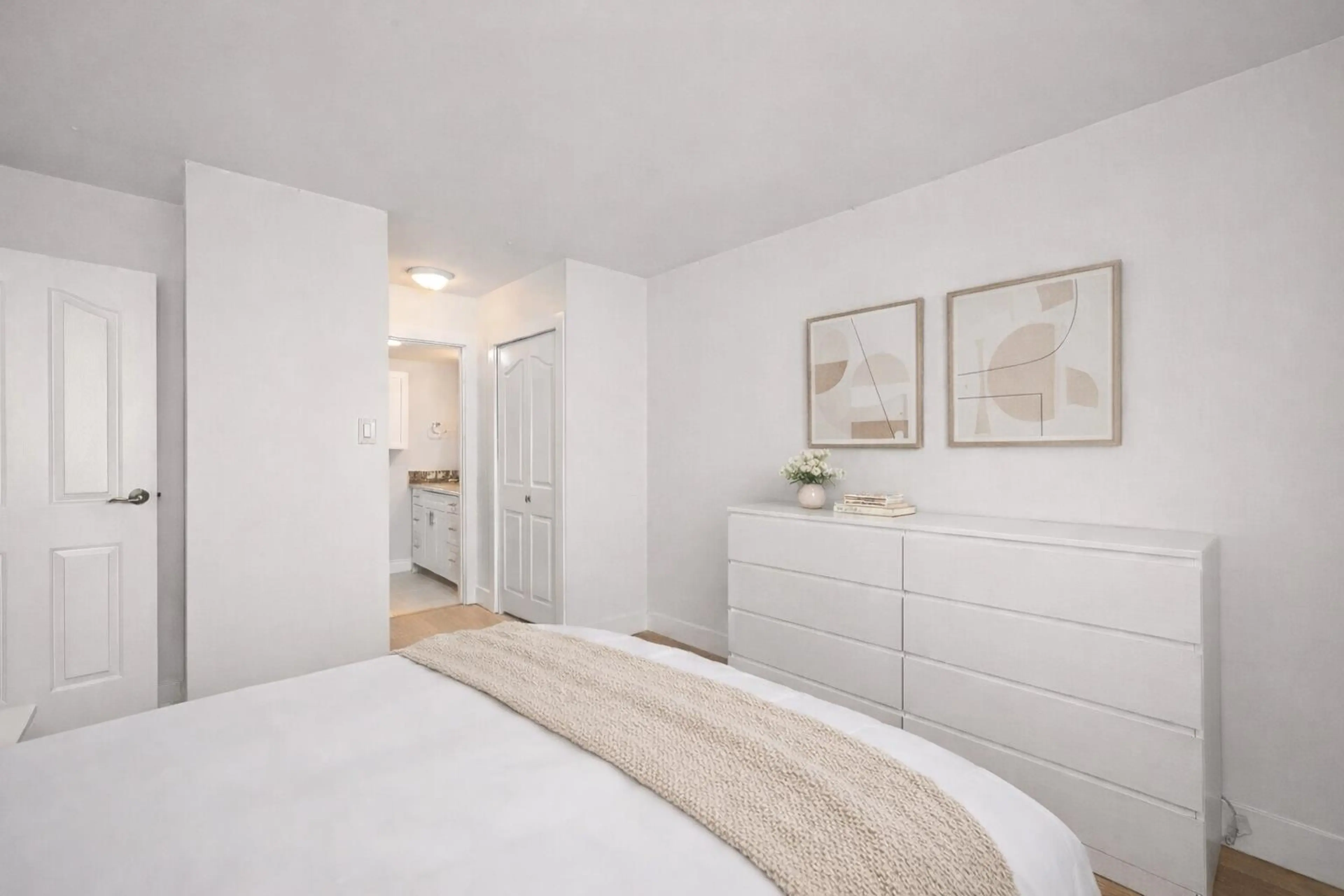 Property at #703 2167 BELLEVUE AVENUE, West Vancouver, BC