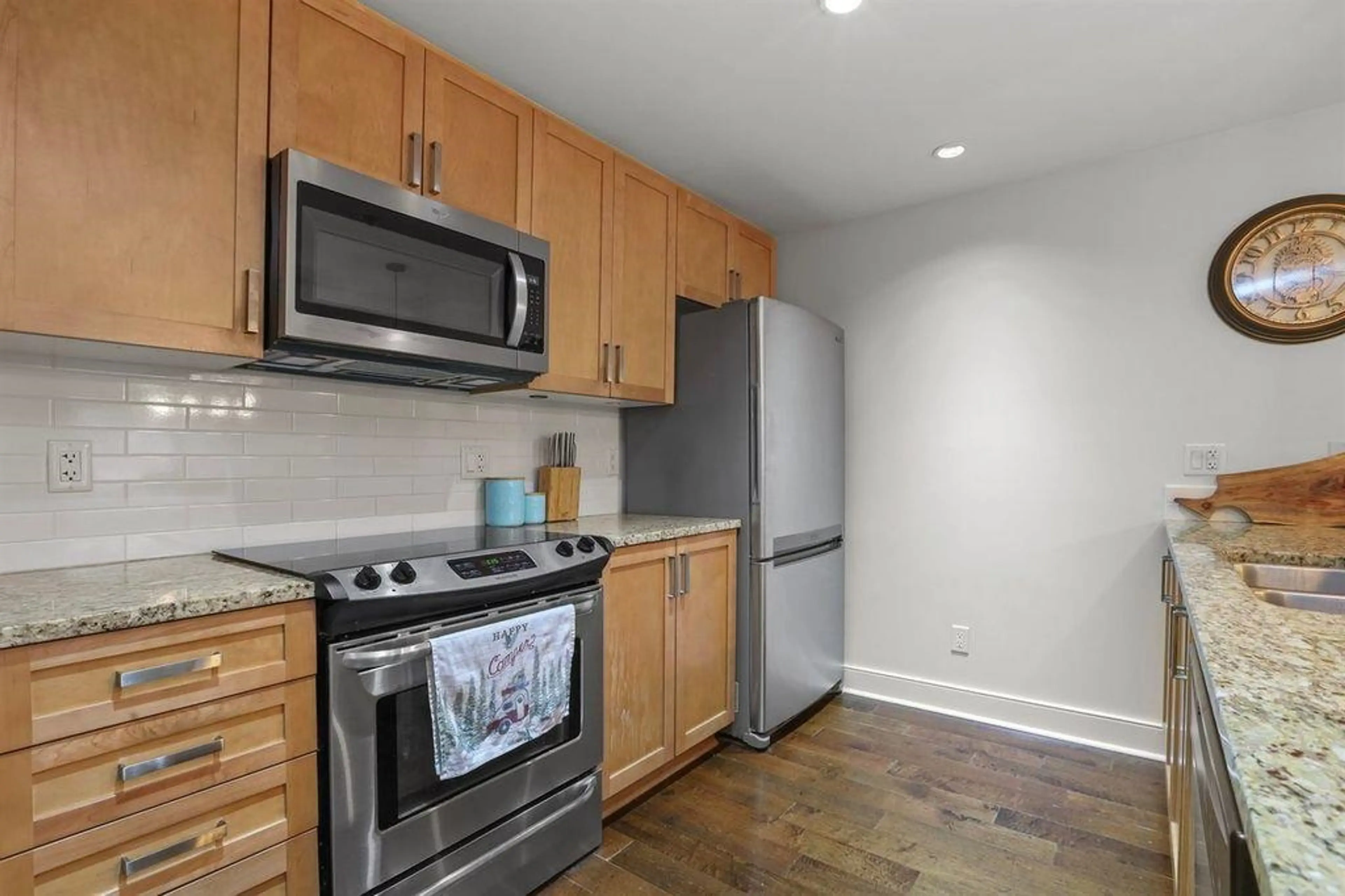 Property at #205 5599 14B AVENUE, Tsawwassen, BC