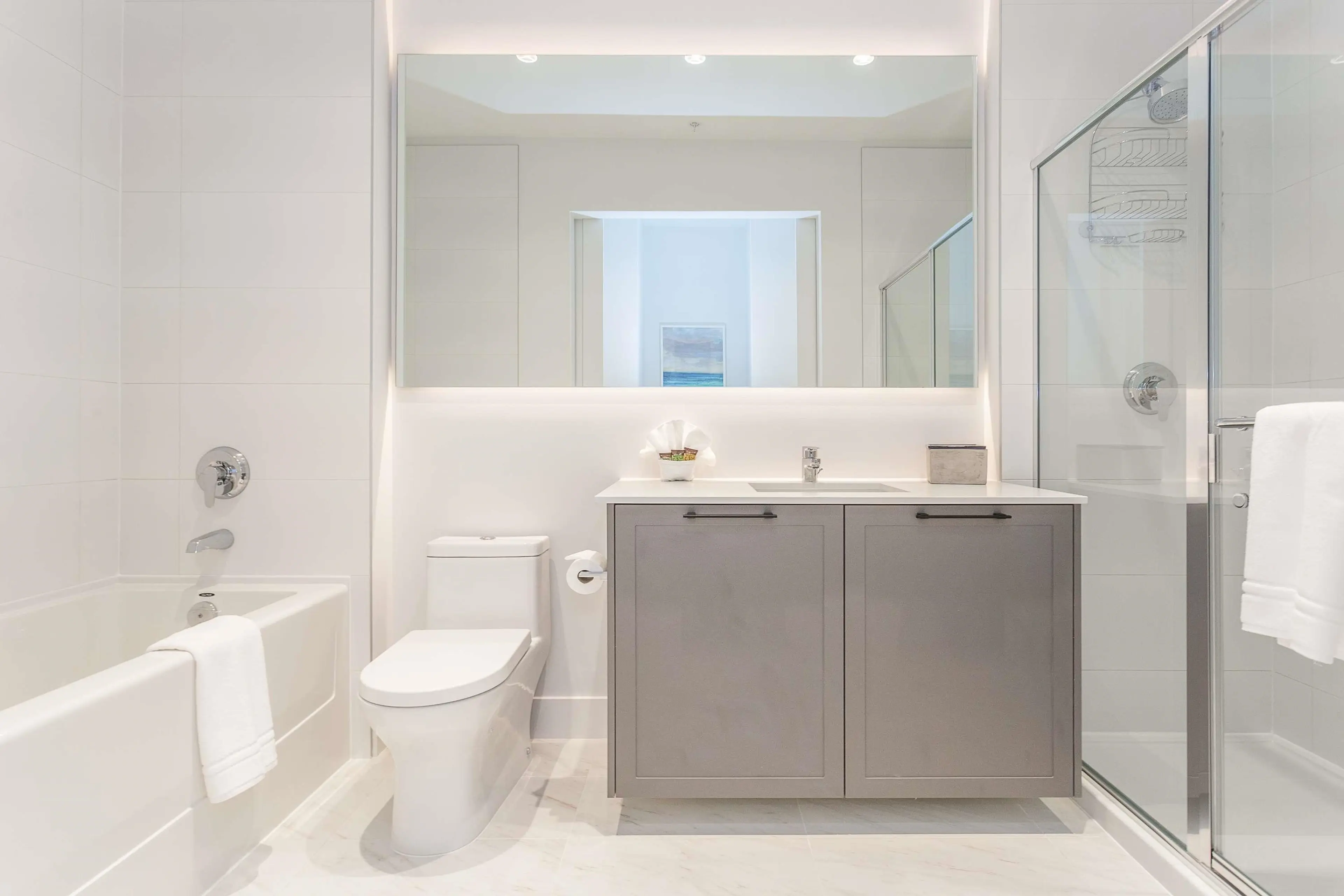 Property at #408 14968 101A AVENUE, Surrey, BC