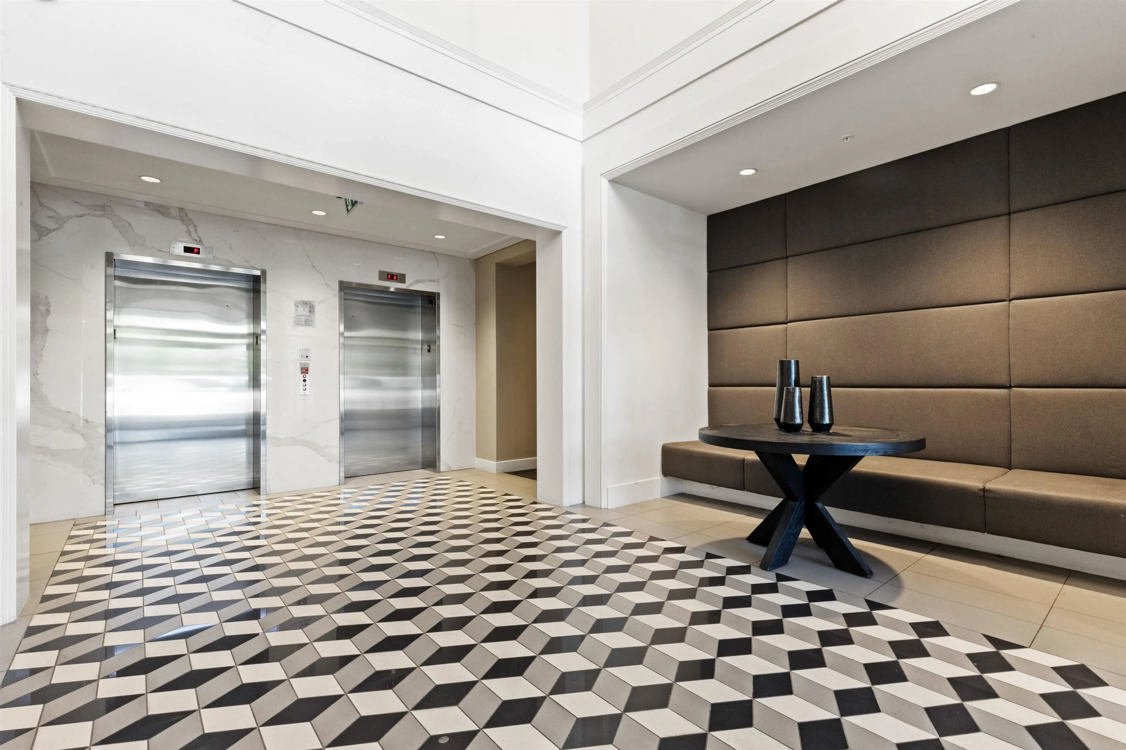 Property at #408 14968 101A AVENUE, Surrey, BC