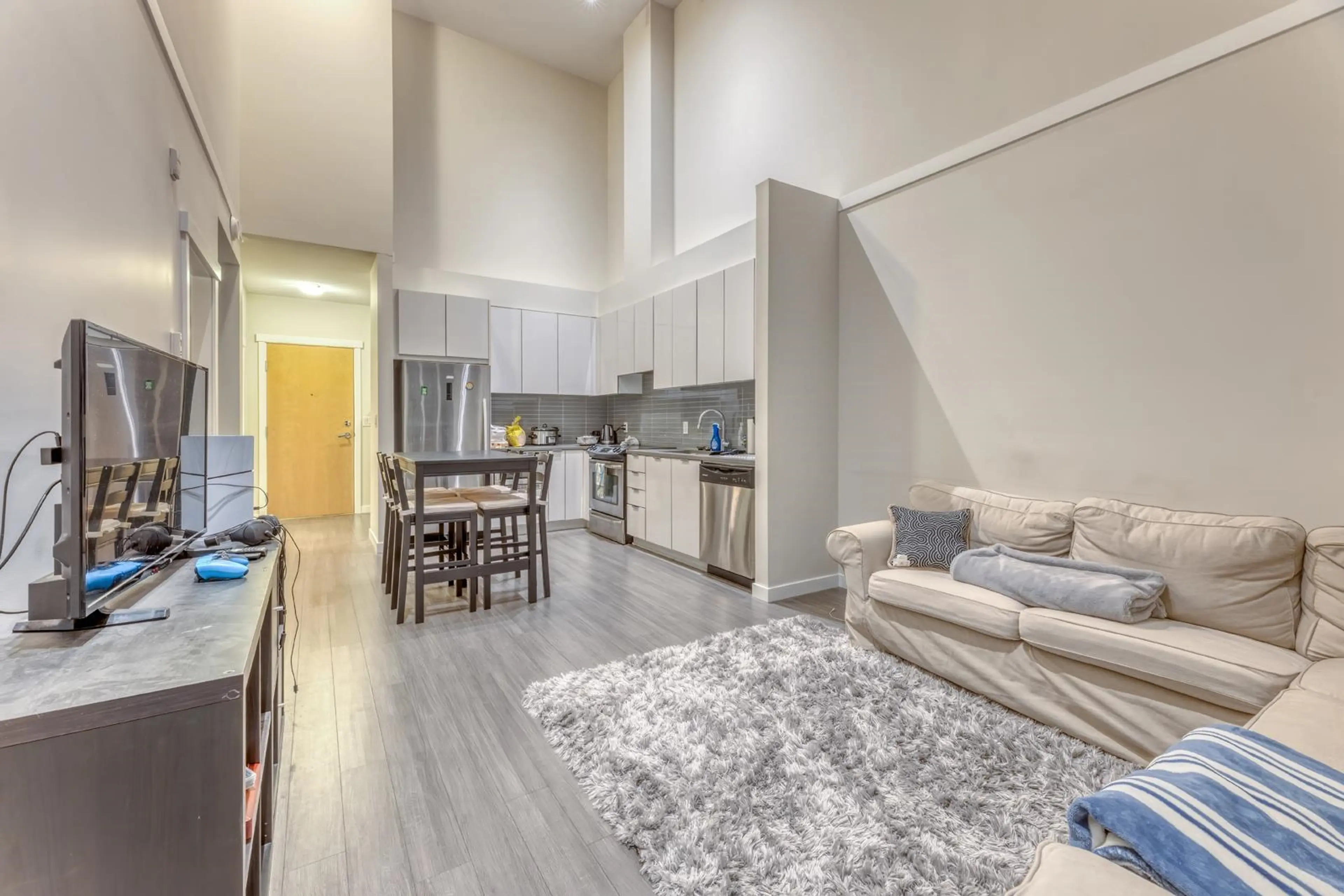 Property at #518 9877 UNIVERSITY CRESCENT, Burnaby, BC