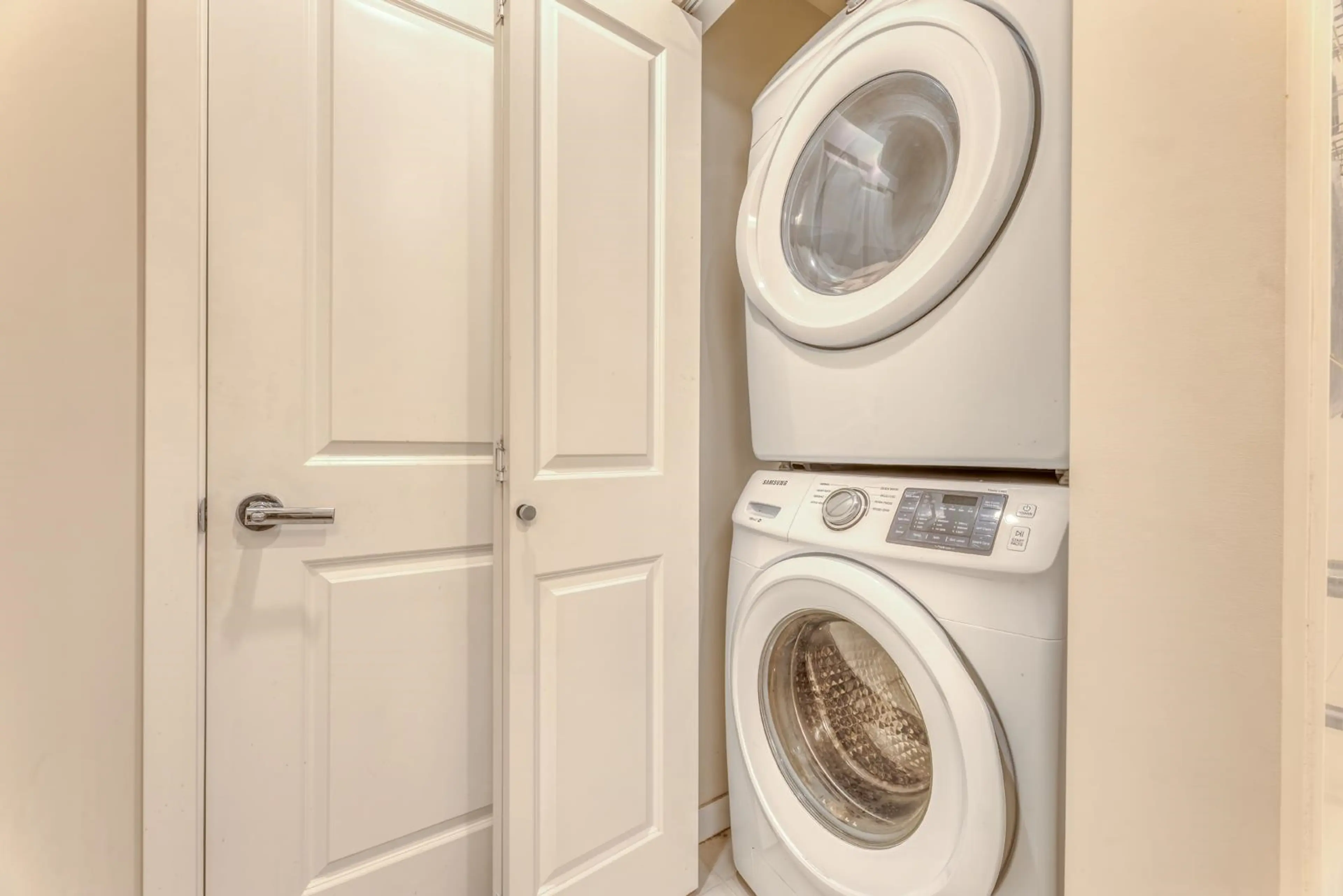 Property at #518 9877 UNIVERSITY CRESCENT, Burnaby, BC