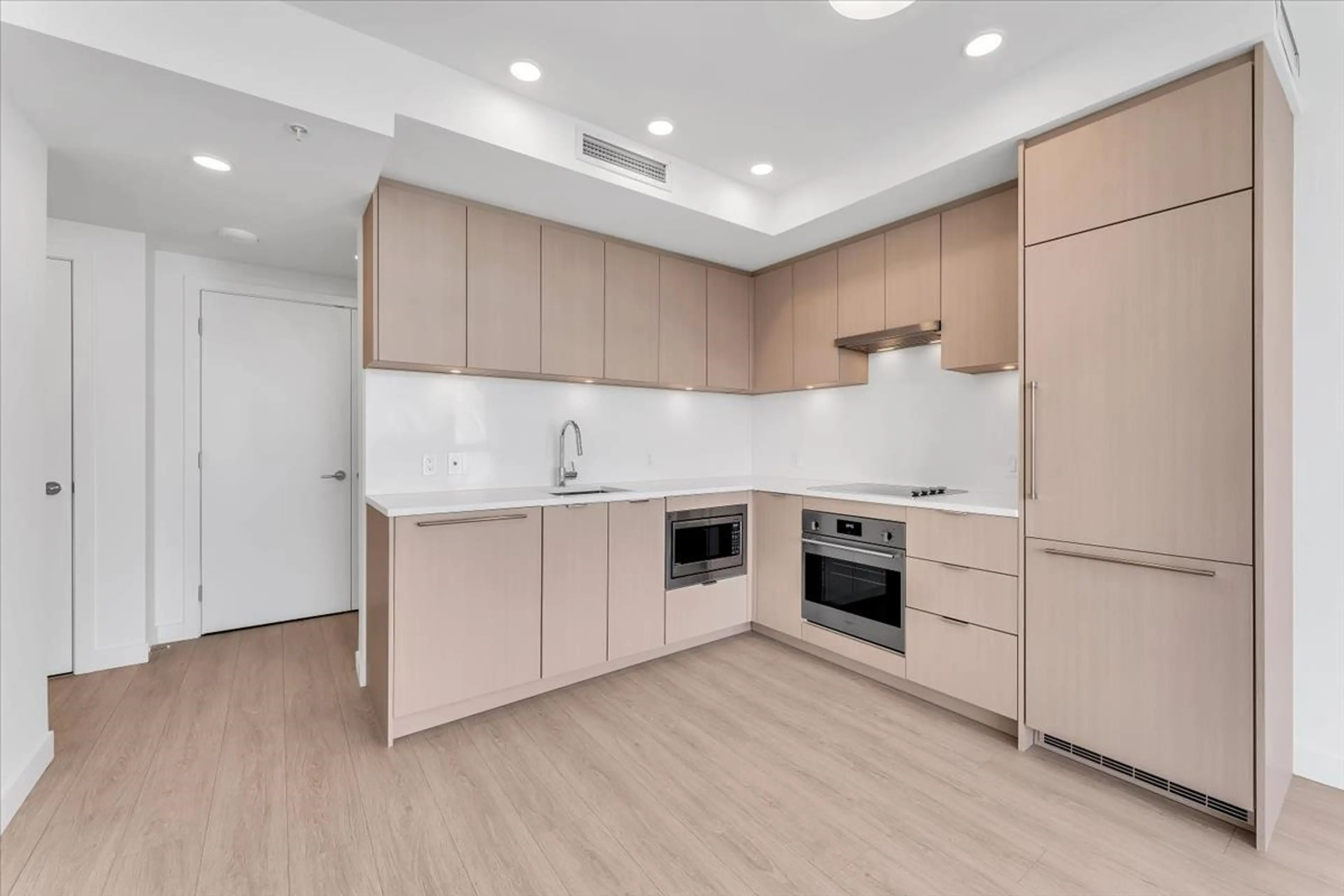 Property at #1212 13675 107A AVENUE, Surrey, BC