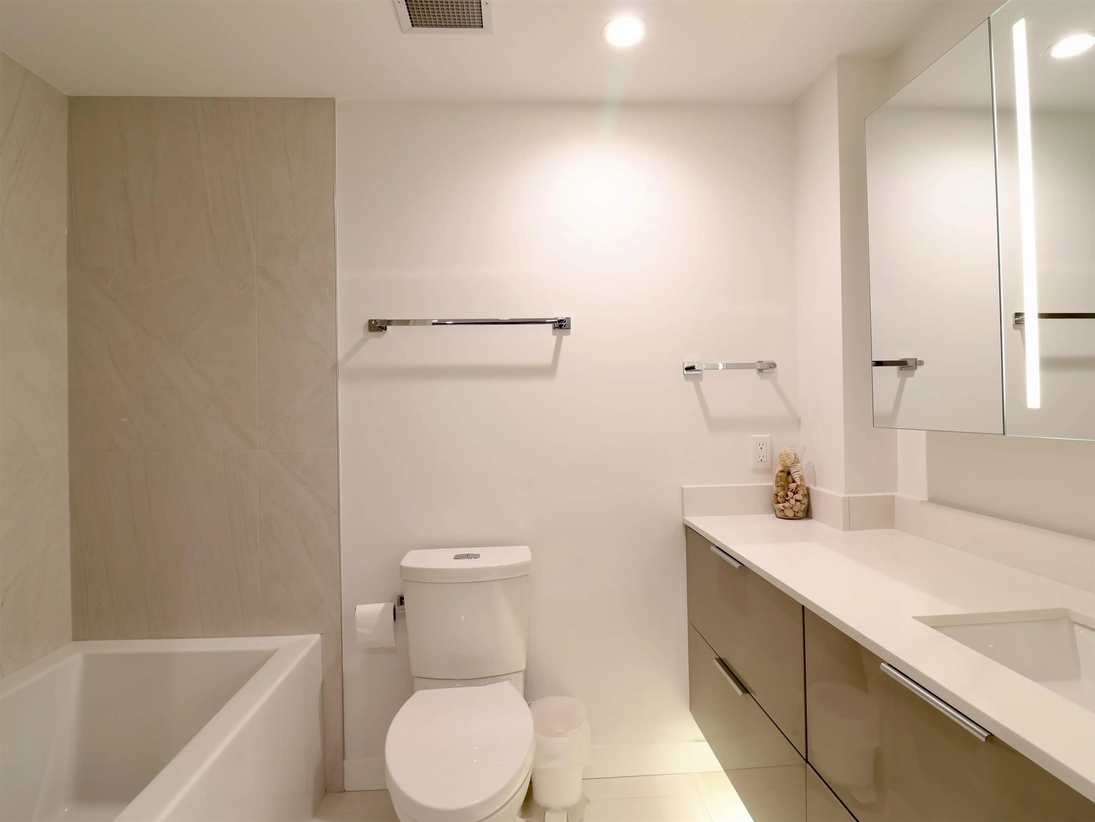 Property at #1604 1401 HUNTER STREET, North Vancouver, BC