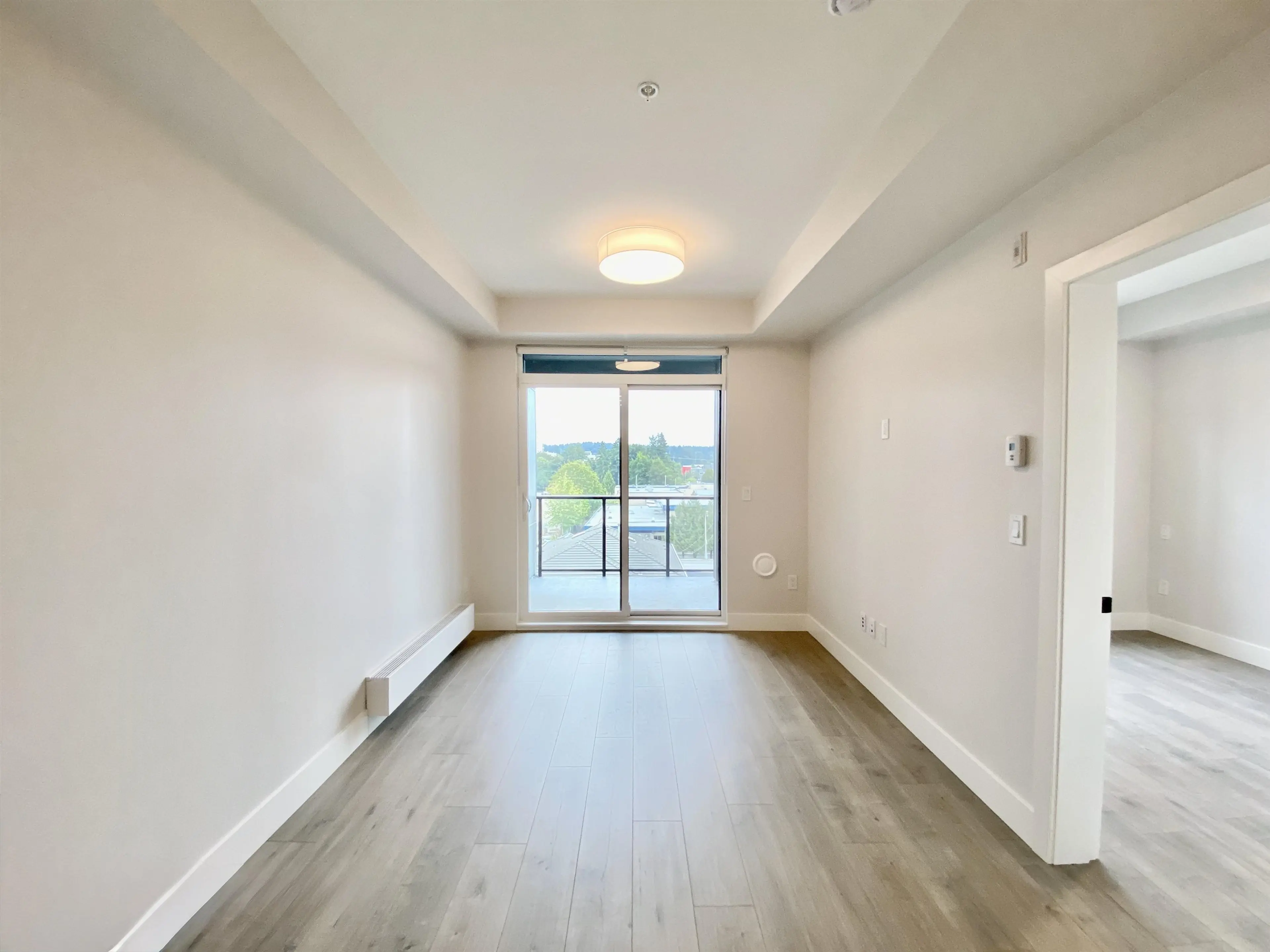 Property at #401 13458 95 AVENUE, Surrey, BC