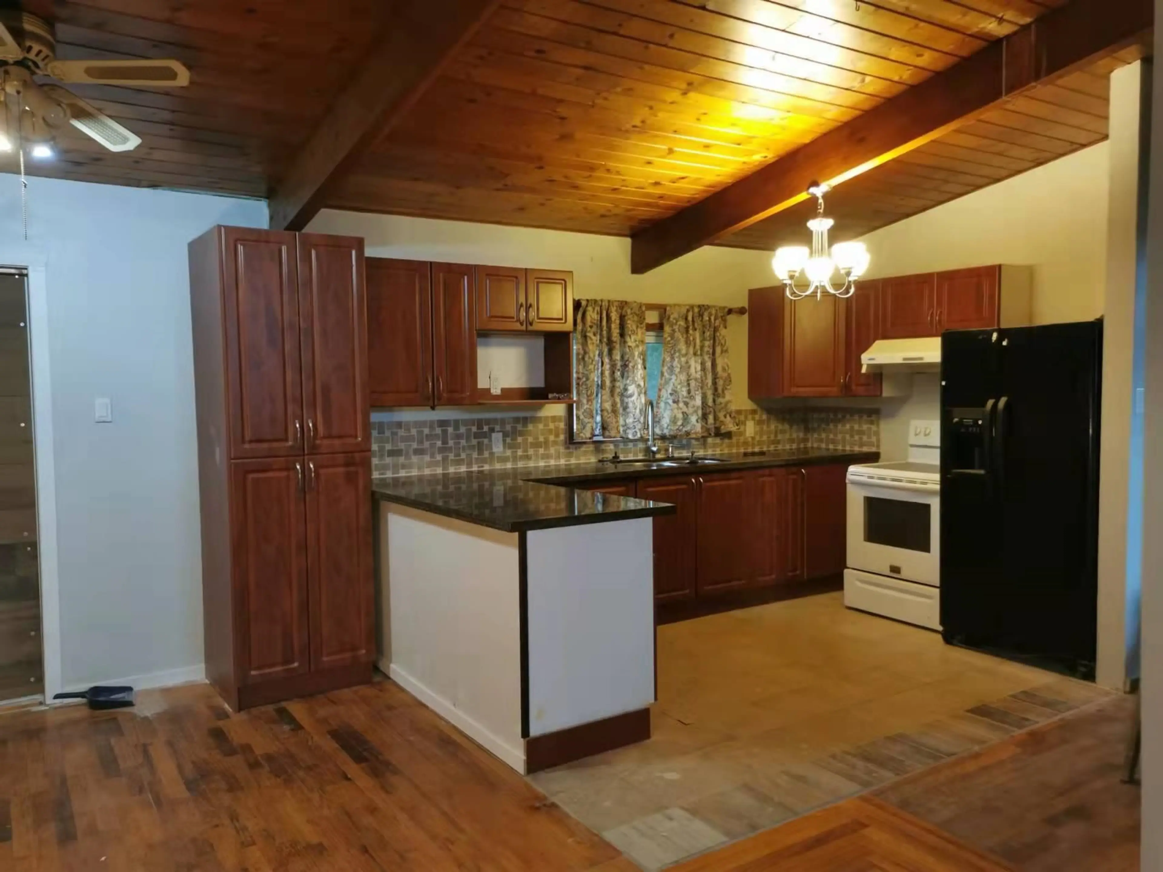 Property at 33025 14 AVENUE, Mission, BC