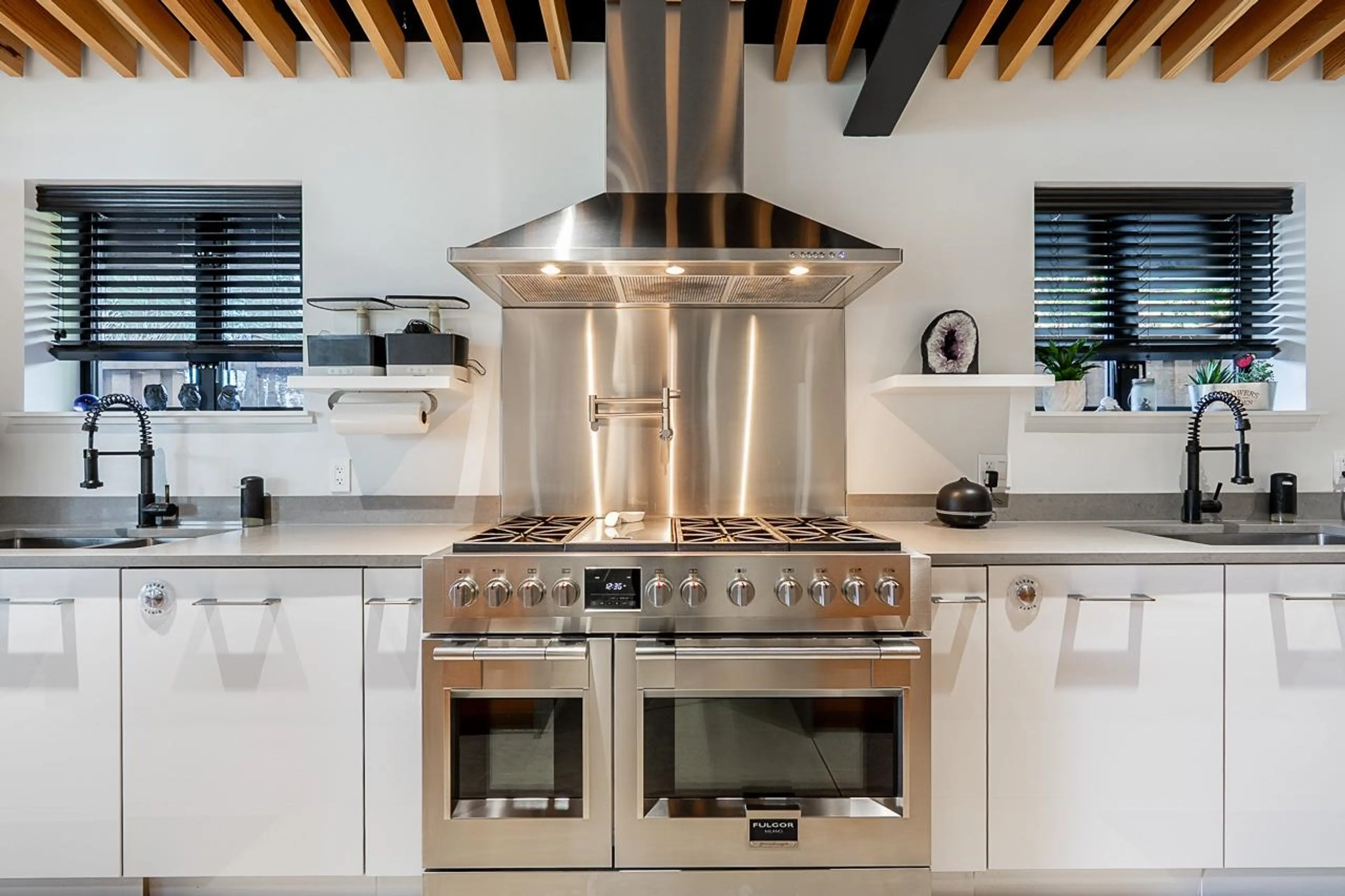 Property at 2409 WINDRIDGE DRIVE, North Vancouver, BC