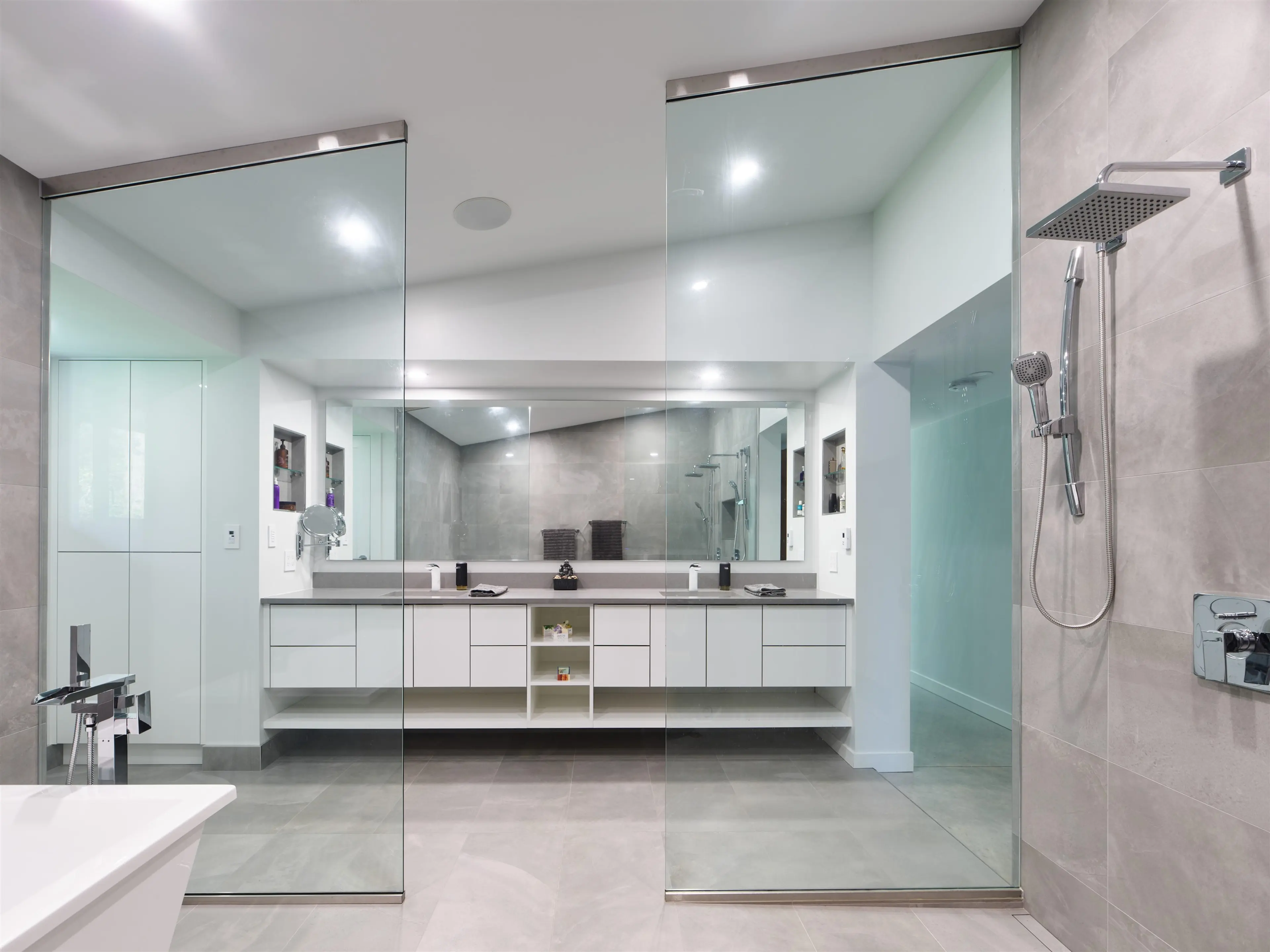 Property at 2409 WINDRIDGE DRIVE, North Vancouver, BC