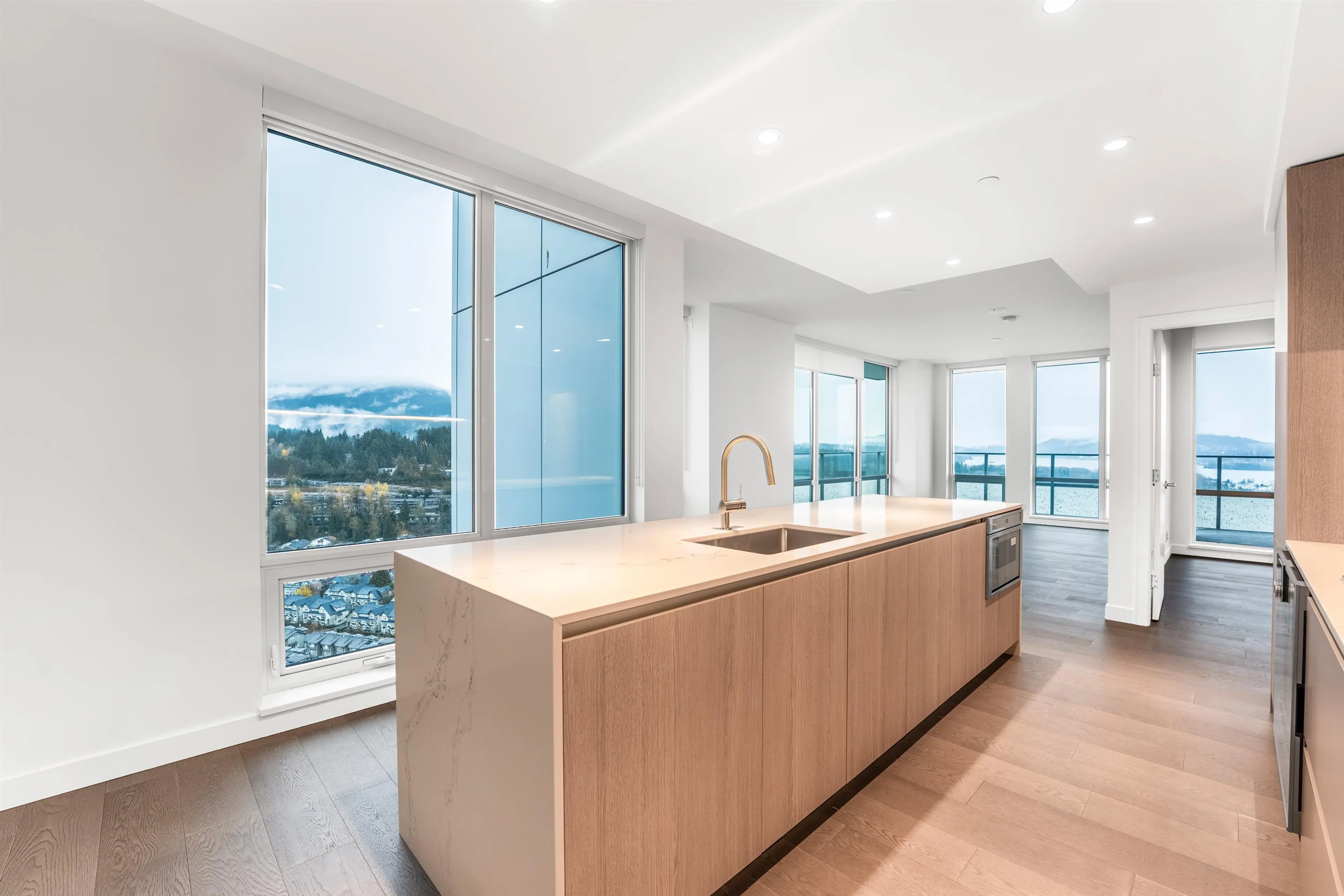 Property at #3002 1500 FERN STREET, North Vancouver, BC