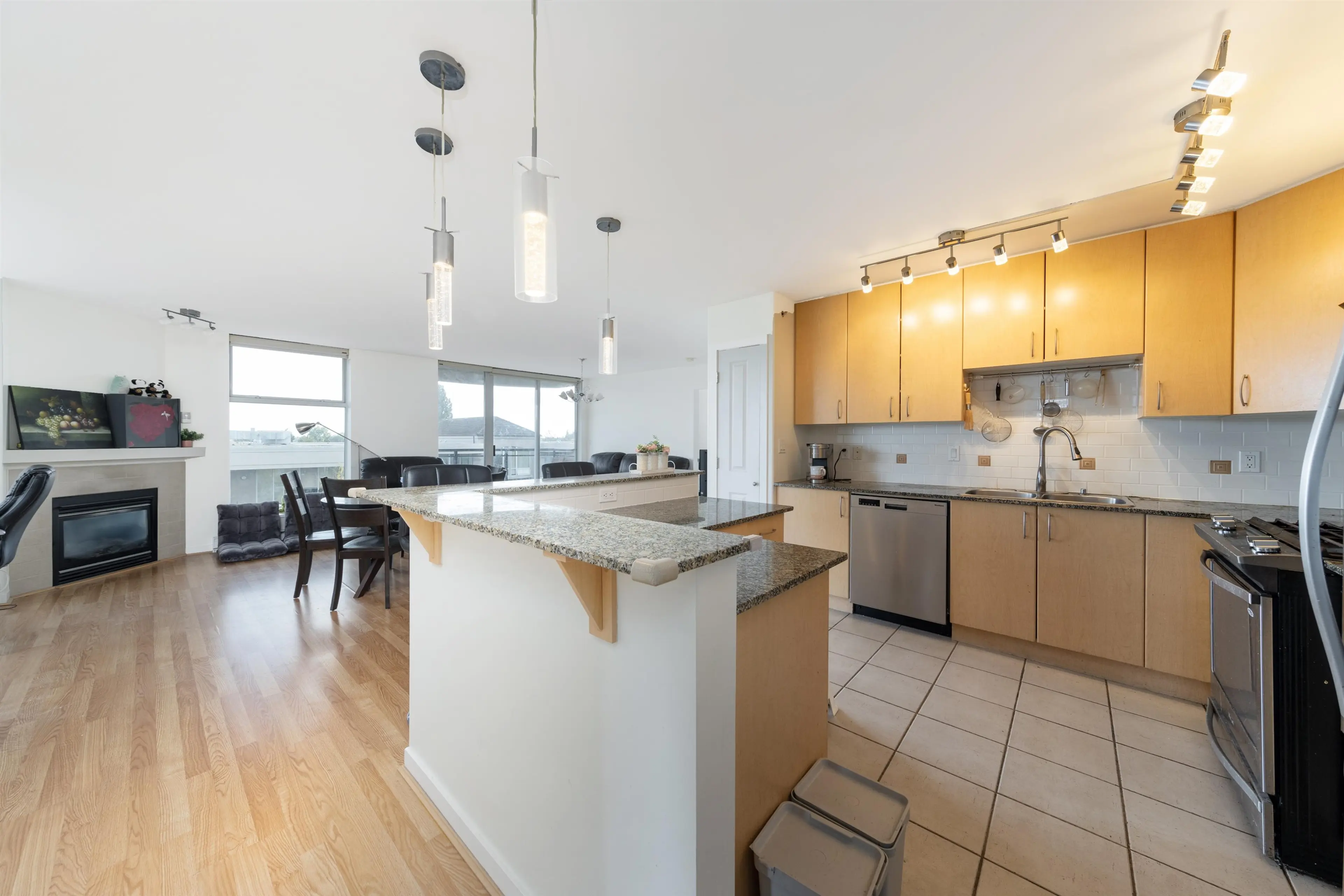 Property at #702 8460 GRANVILLE AVENUE, Richmond, BC