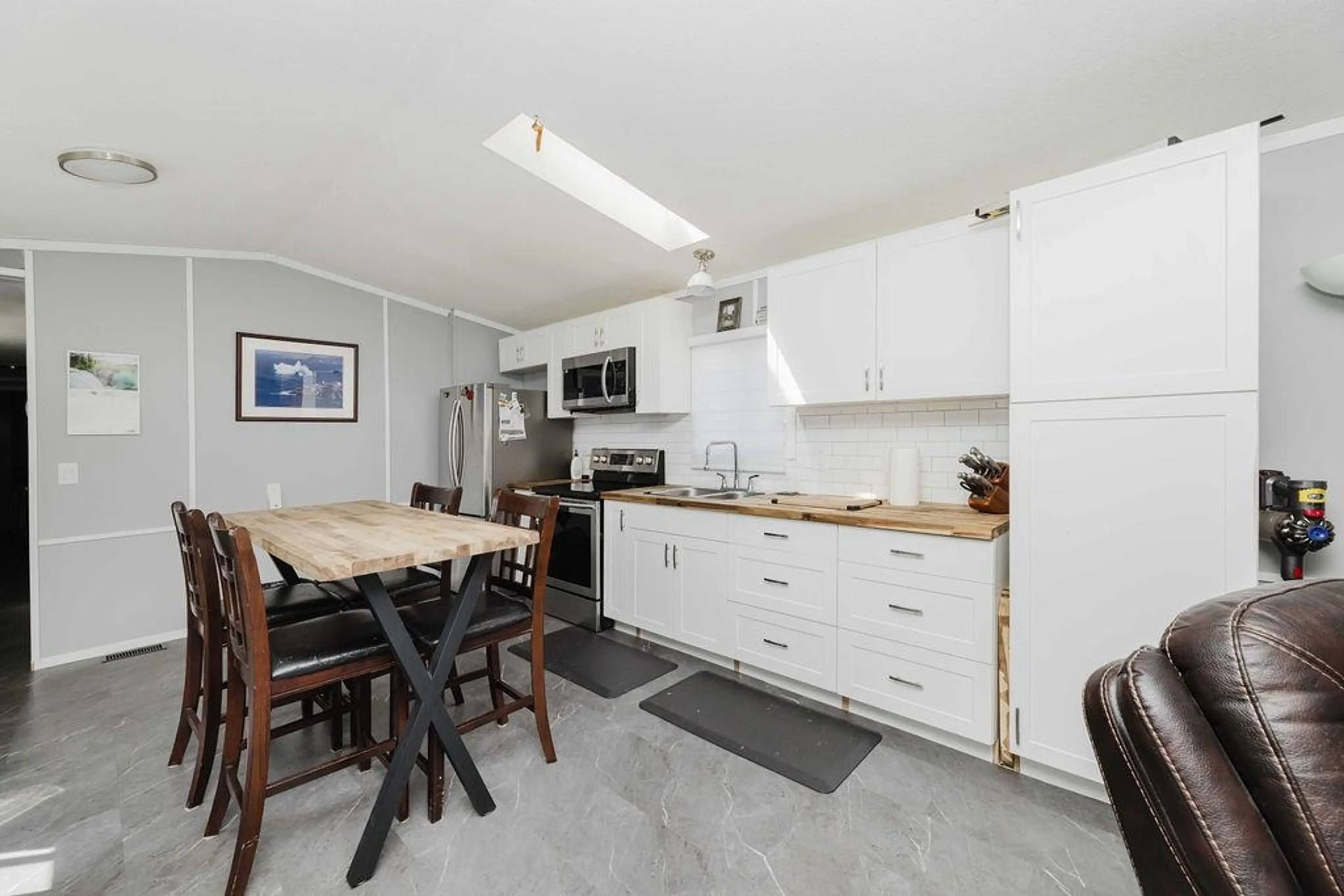 Property at #69 1413 SUNSHINE COAST HIGHWAY, Gibsons, BC