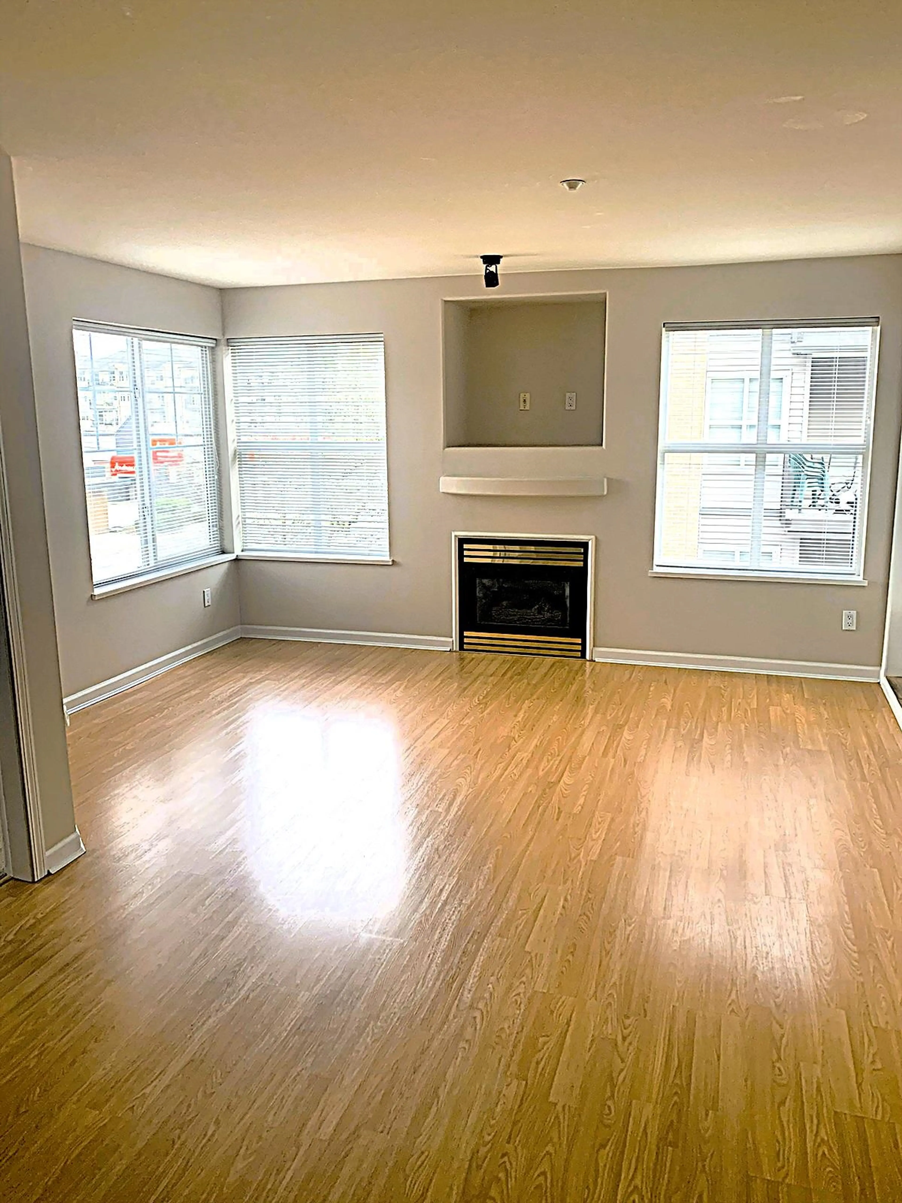 Property at #301 20200 56 AVENUE, Langley, BC