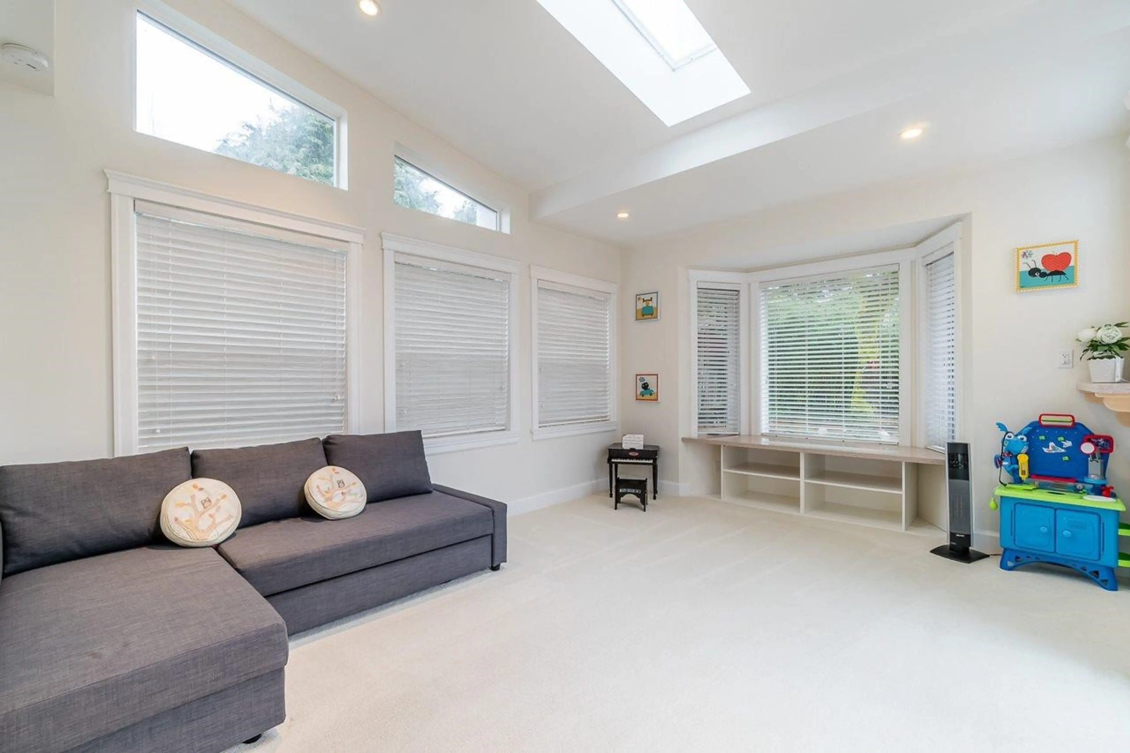 Property at 14928 93A AVENUE, Surrey, BC