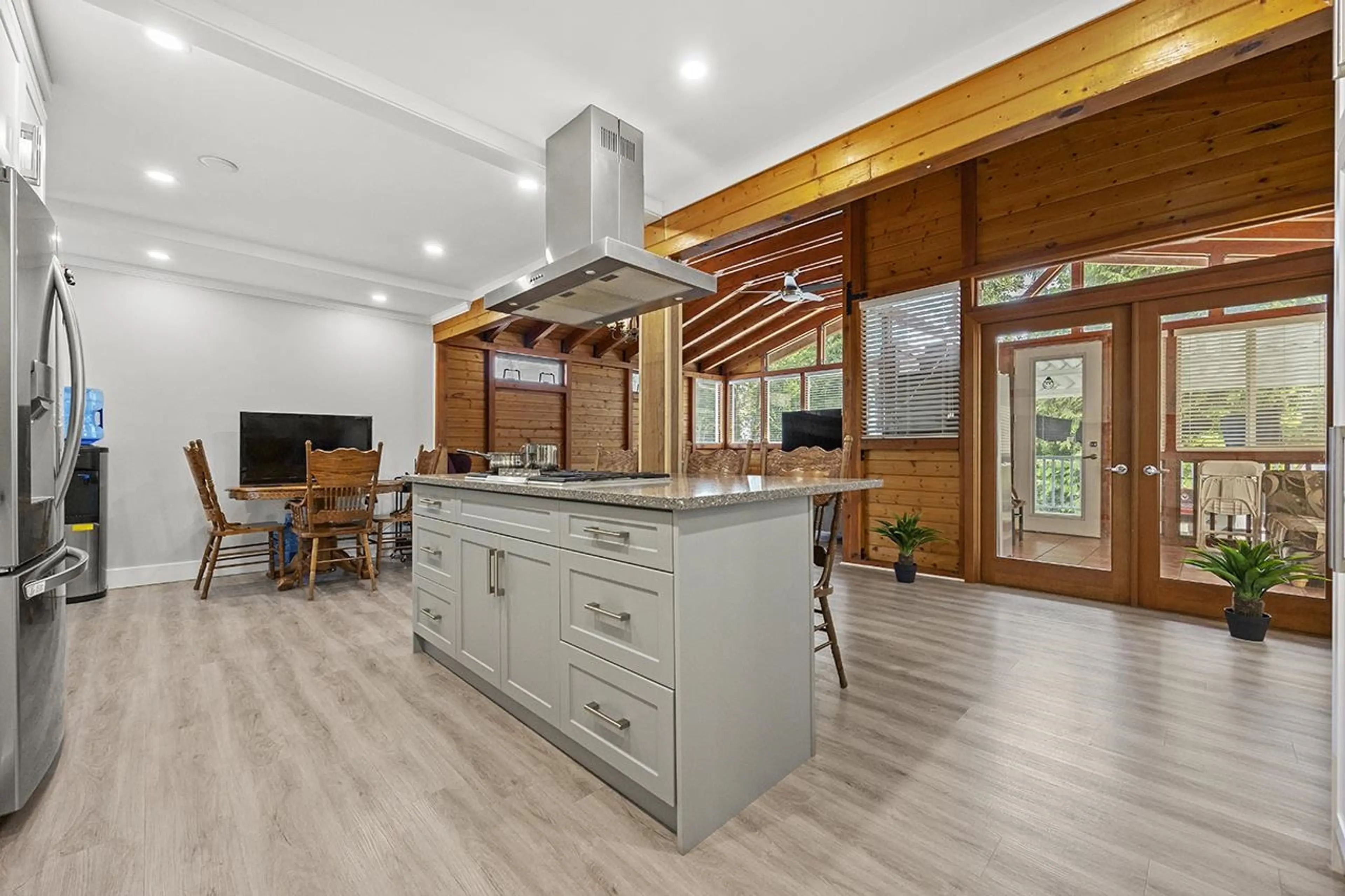 Property at 7983 SUNCREST DRIVE, Burnaby, BC