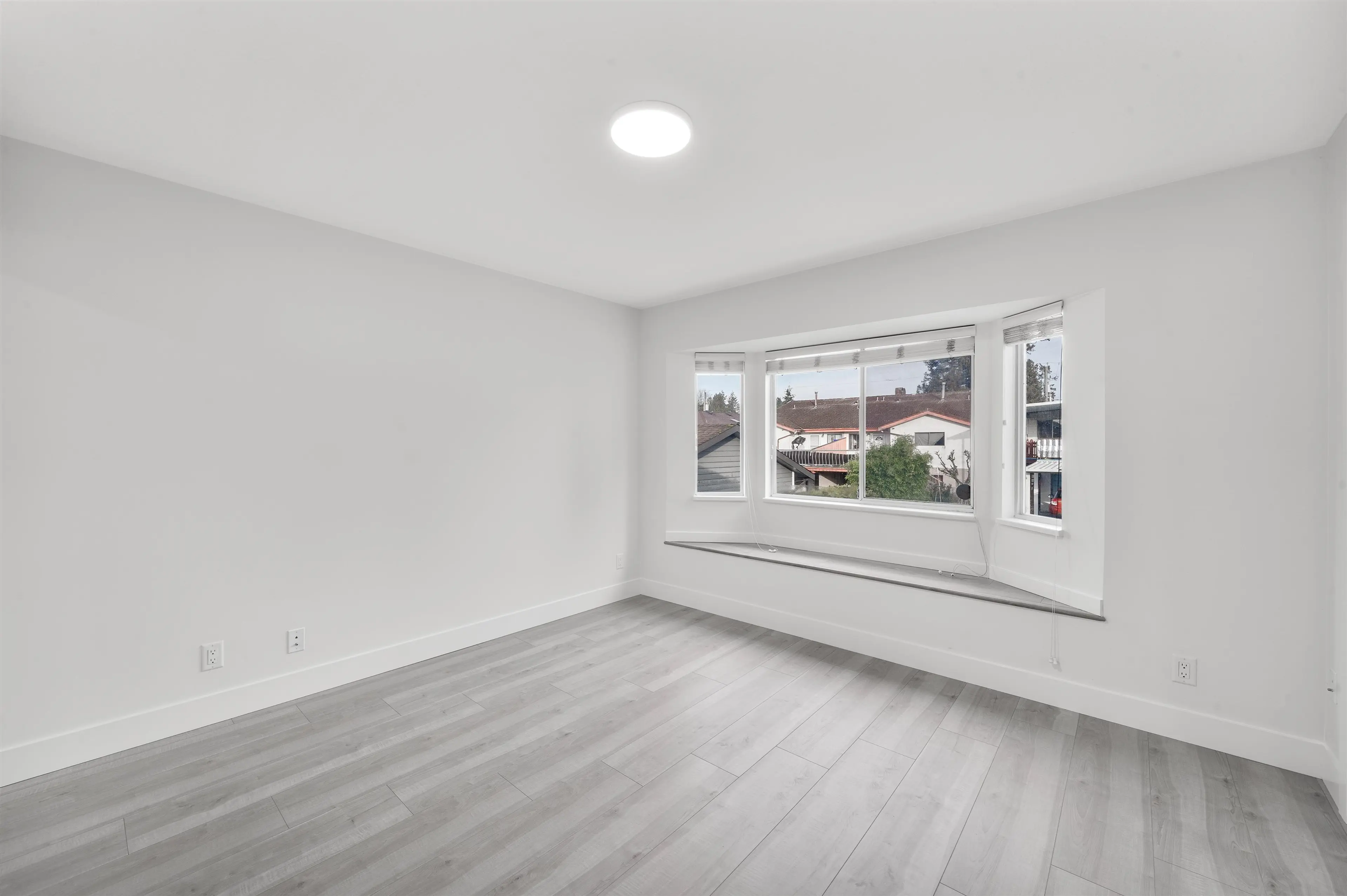 Property at 5811 SPROTT STREET, Burnaby, BC