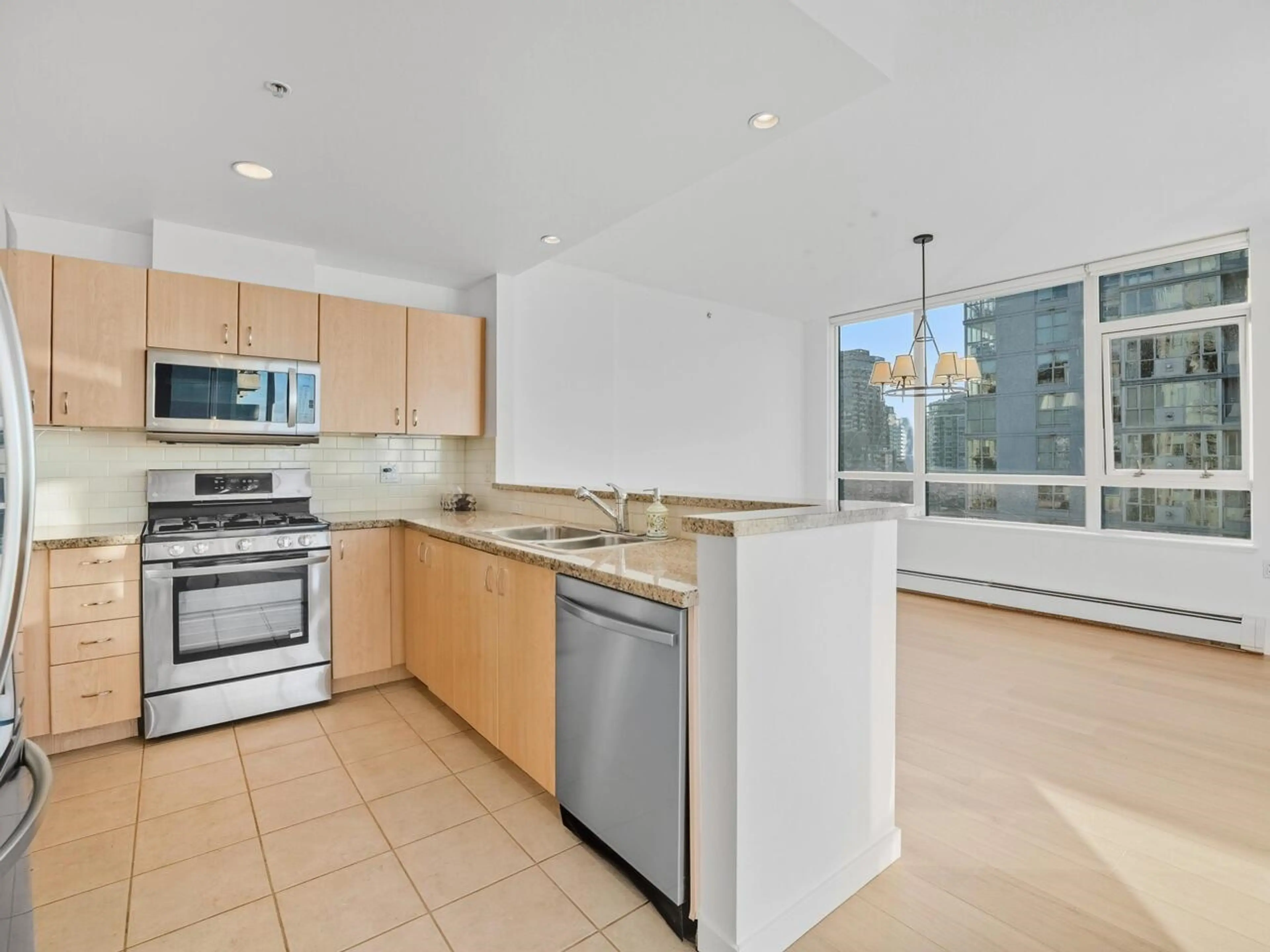 Property at #801 120 W 16TH STREET, North Vancouver, BC