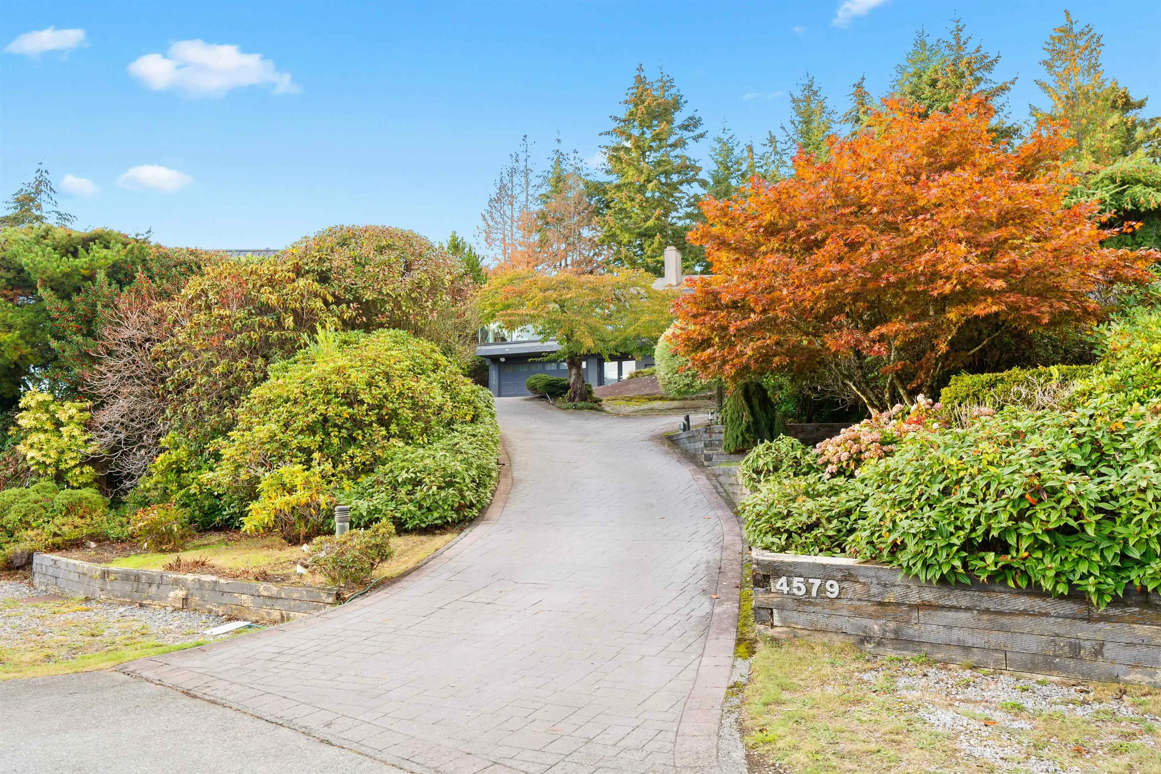 Property at 4579 WOODGREEN COURT, West Vancouver, BC