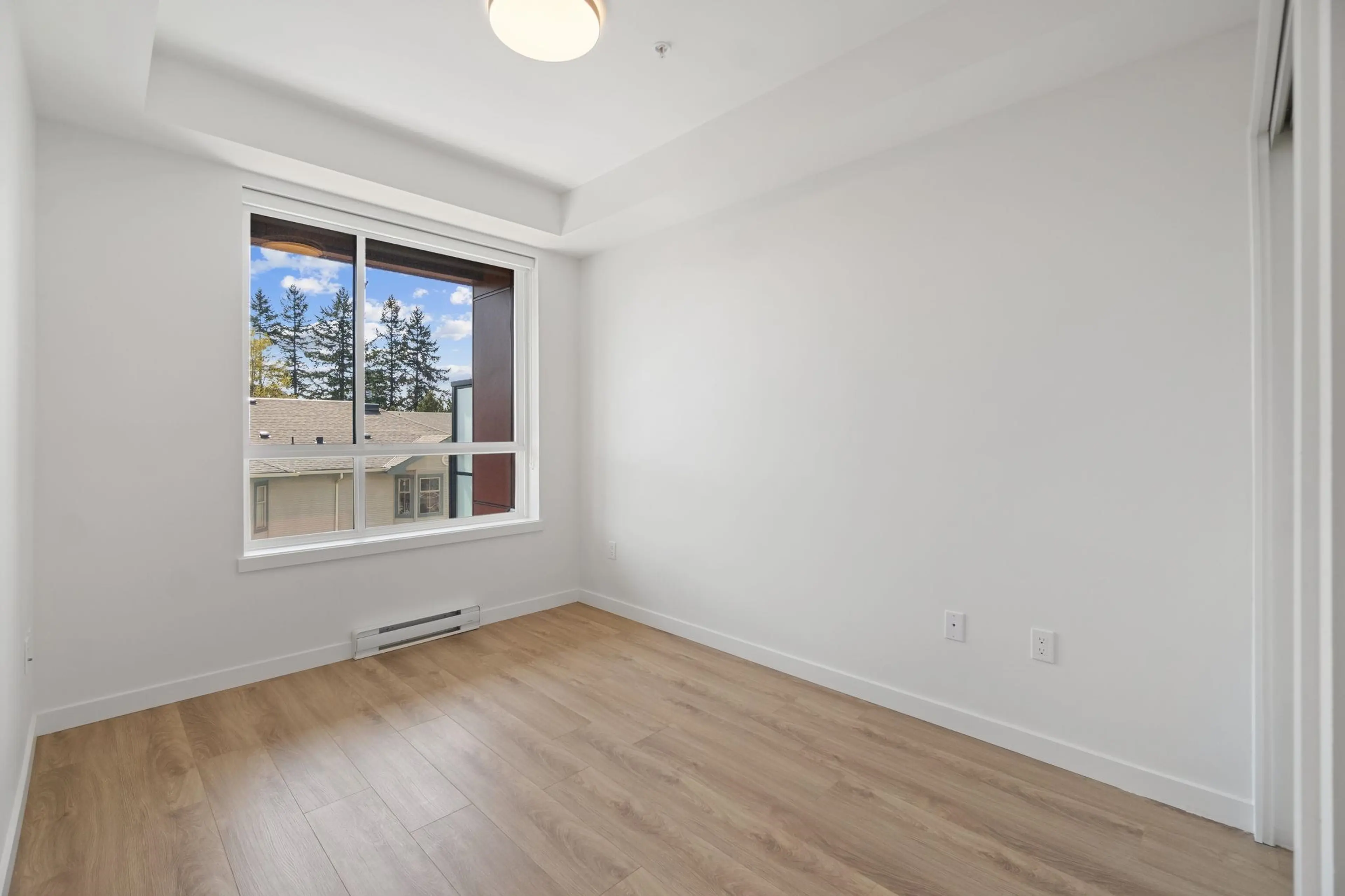 Property at #W412 13838 108 AVENUE, Surrey, BC