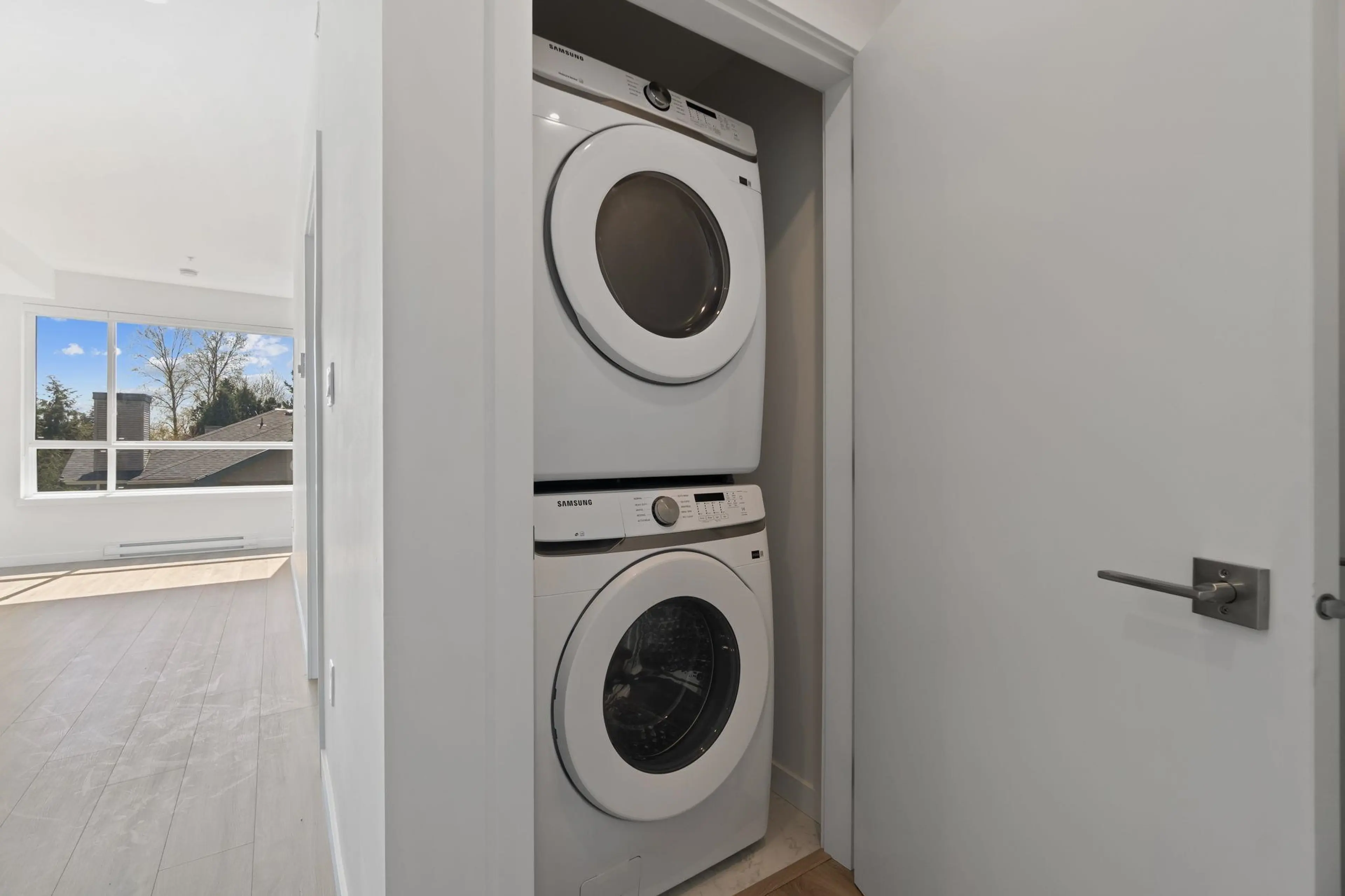 Property at #W412 13838 108 AVENUE, Surrey, BC