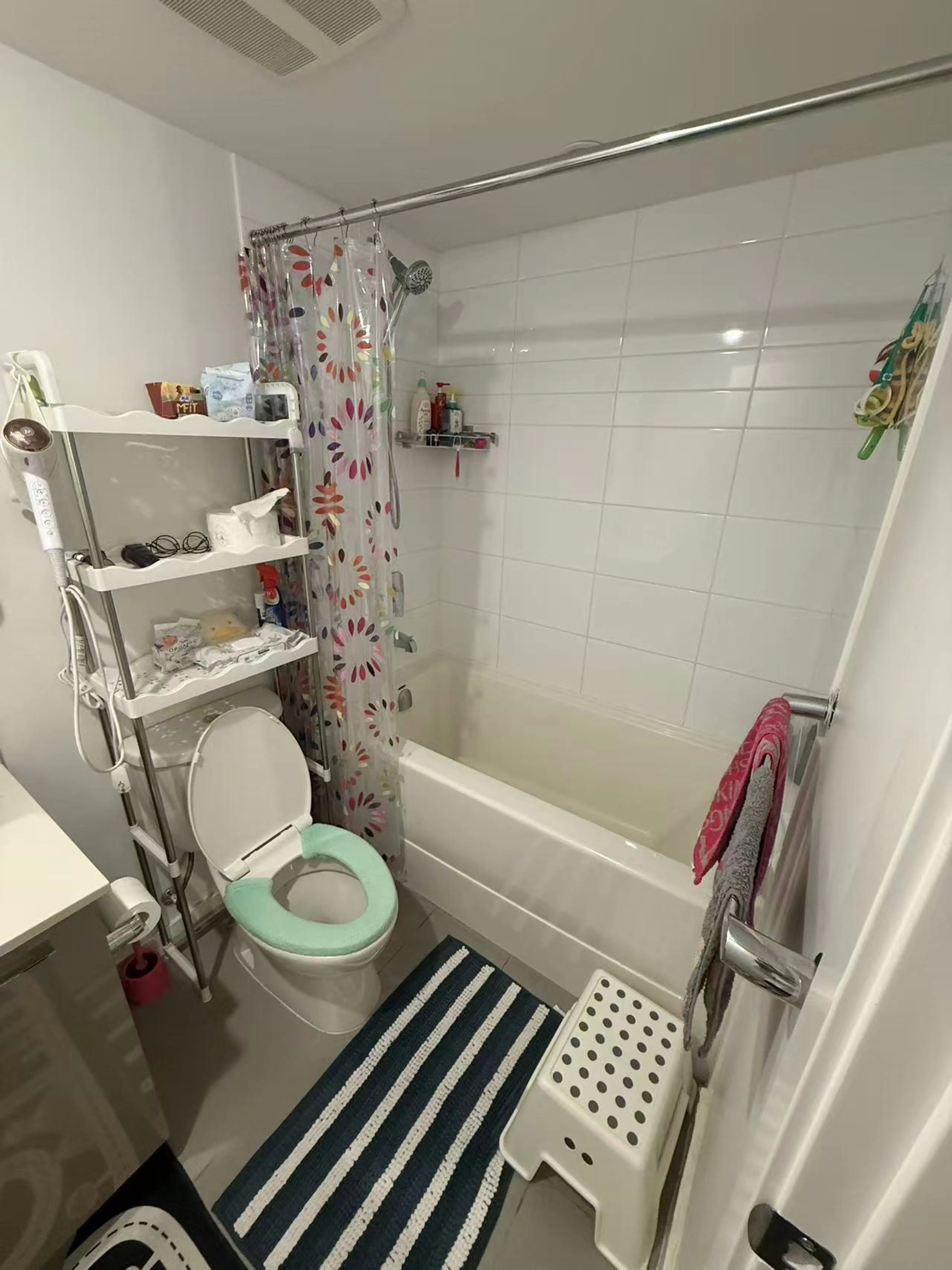 Property at #605 7708 ALDERBRIDGE WAY, Richmond, BC