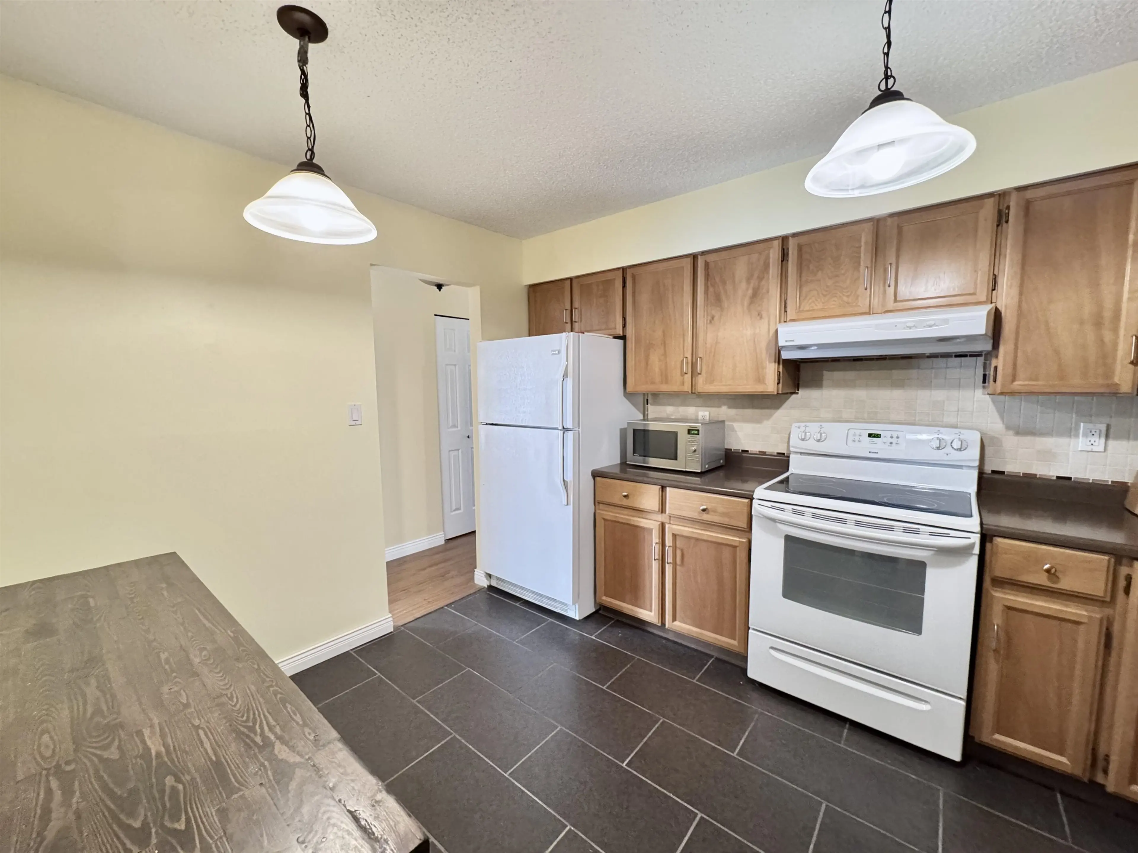 Property at #106 33490 COTTAGE LANE, Abbotsford, BC