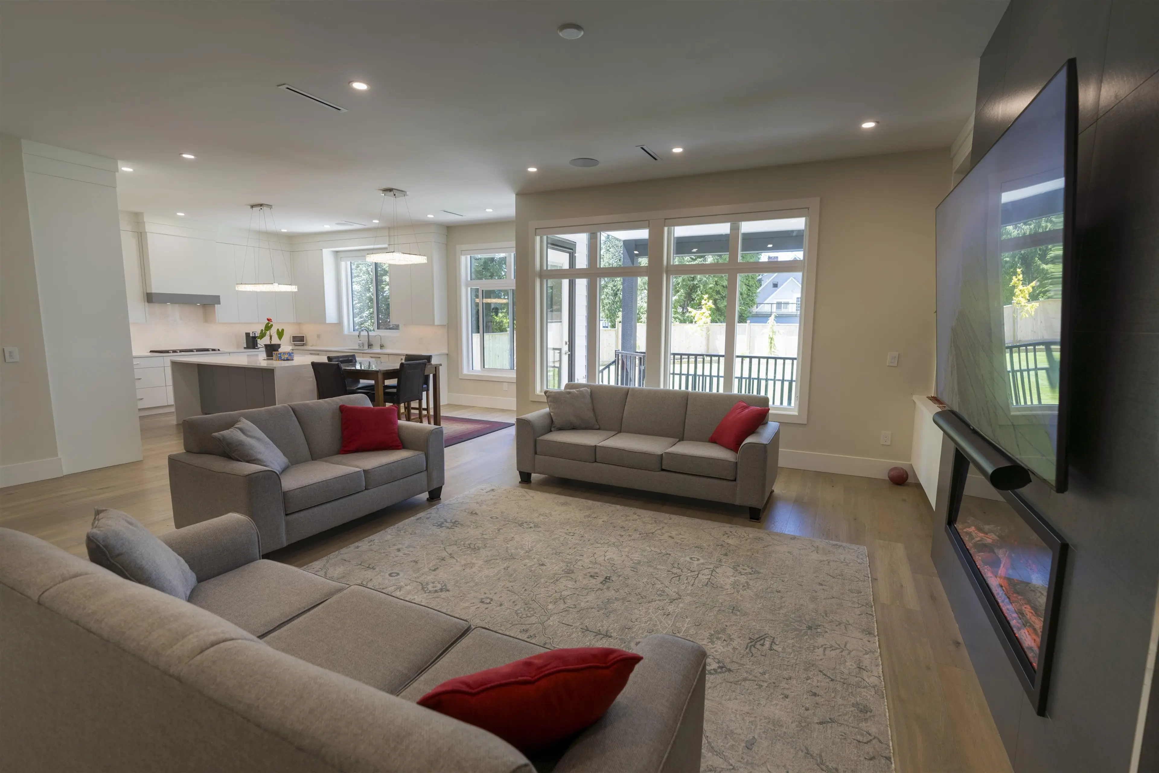 Property at 937 160B STREET, Surrey, BC