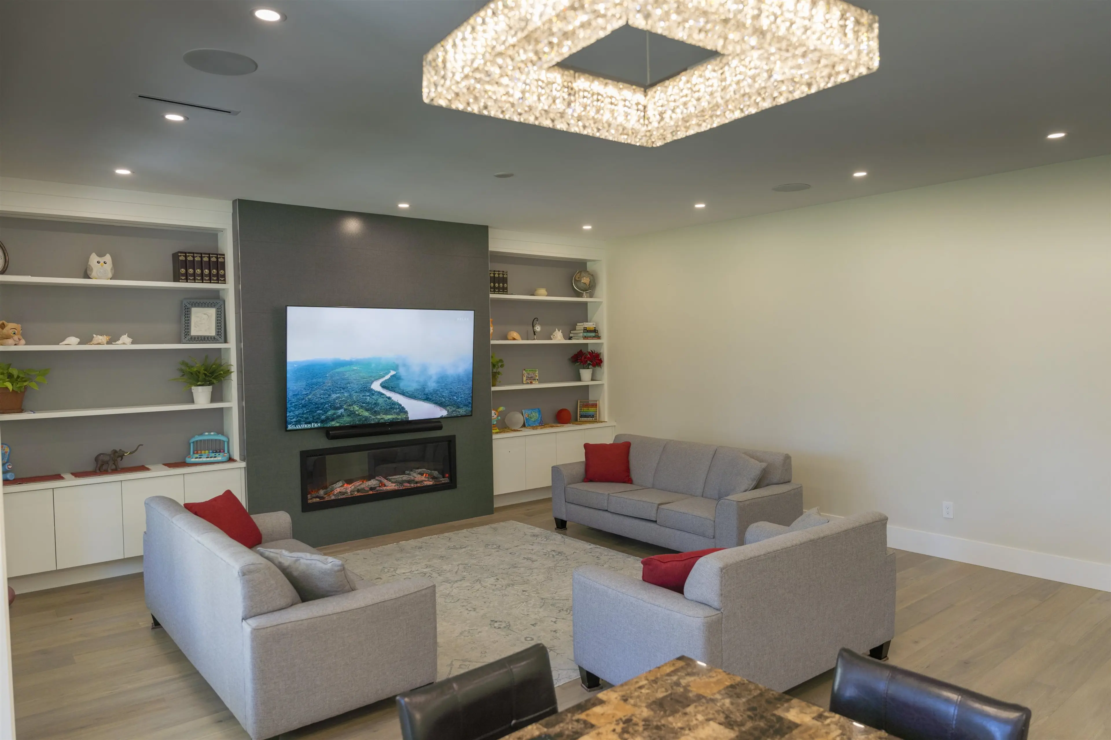 Property at 937 160B STREET, Surrey, BC