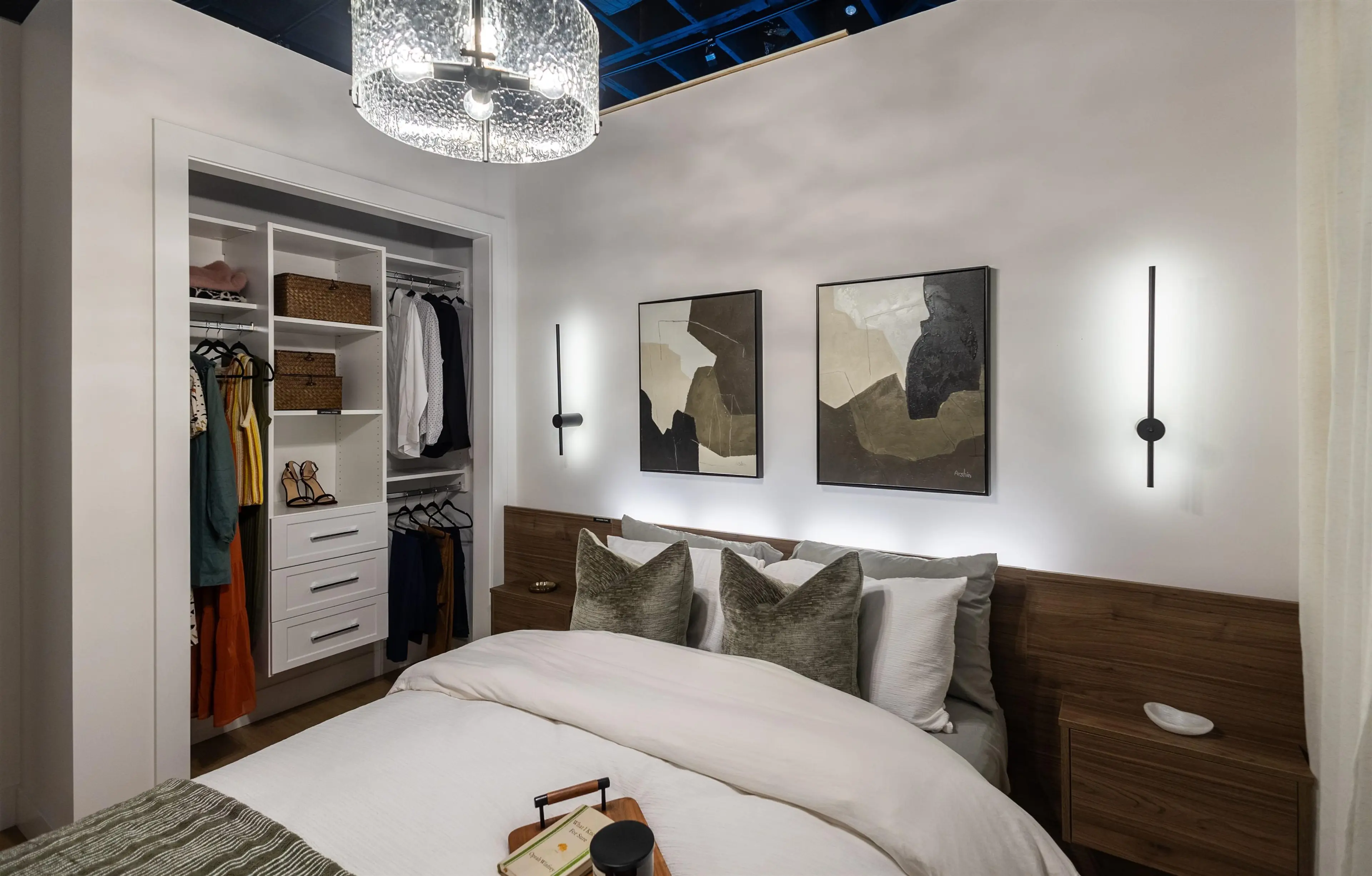 Property at #404 16485 18 AVENUE, Surrey, BC