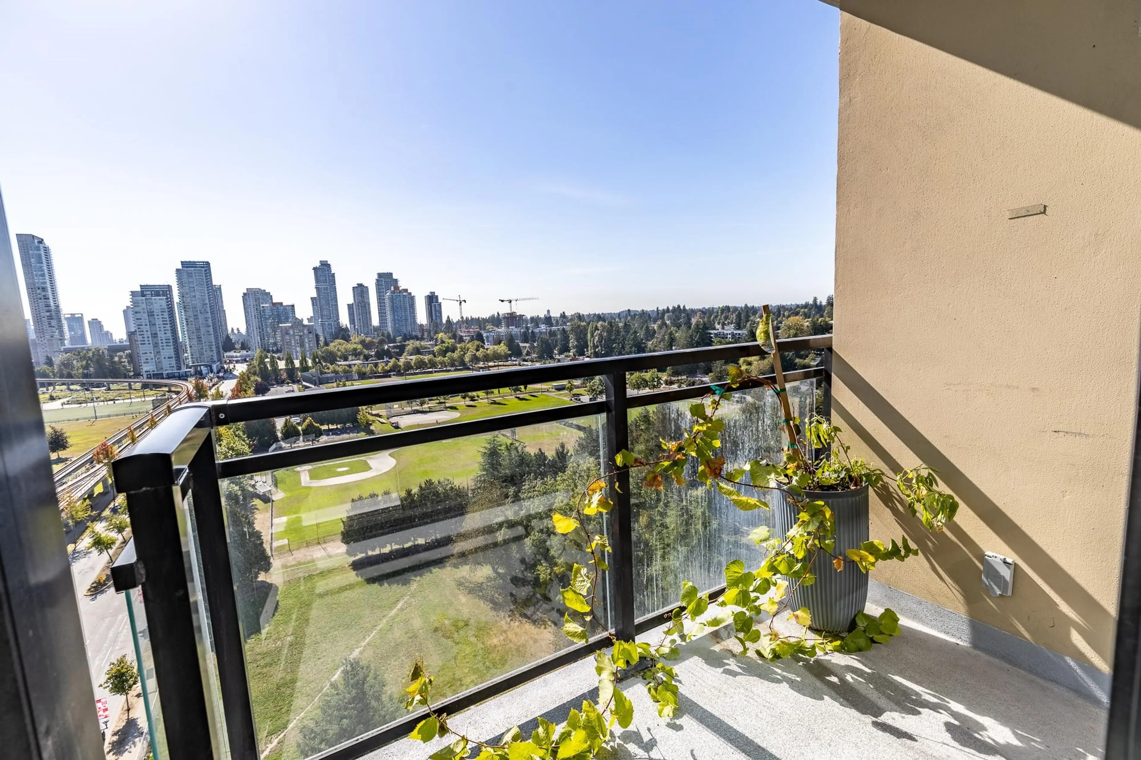 Property at #1603 10777 UNIVERSITY DRIVE, Surrey, BC