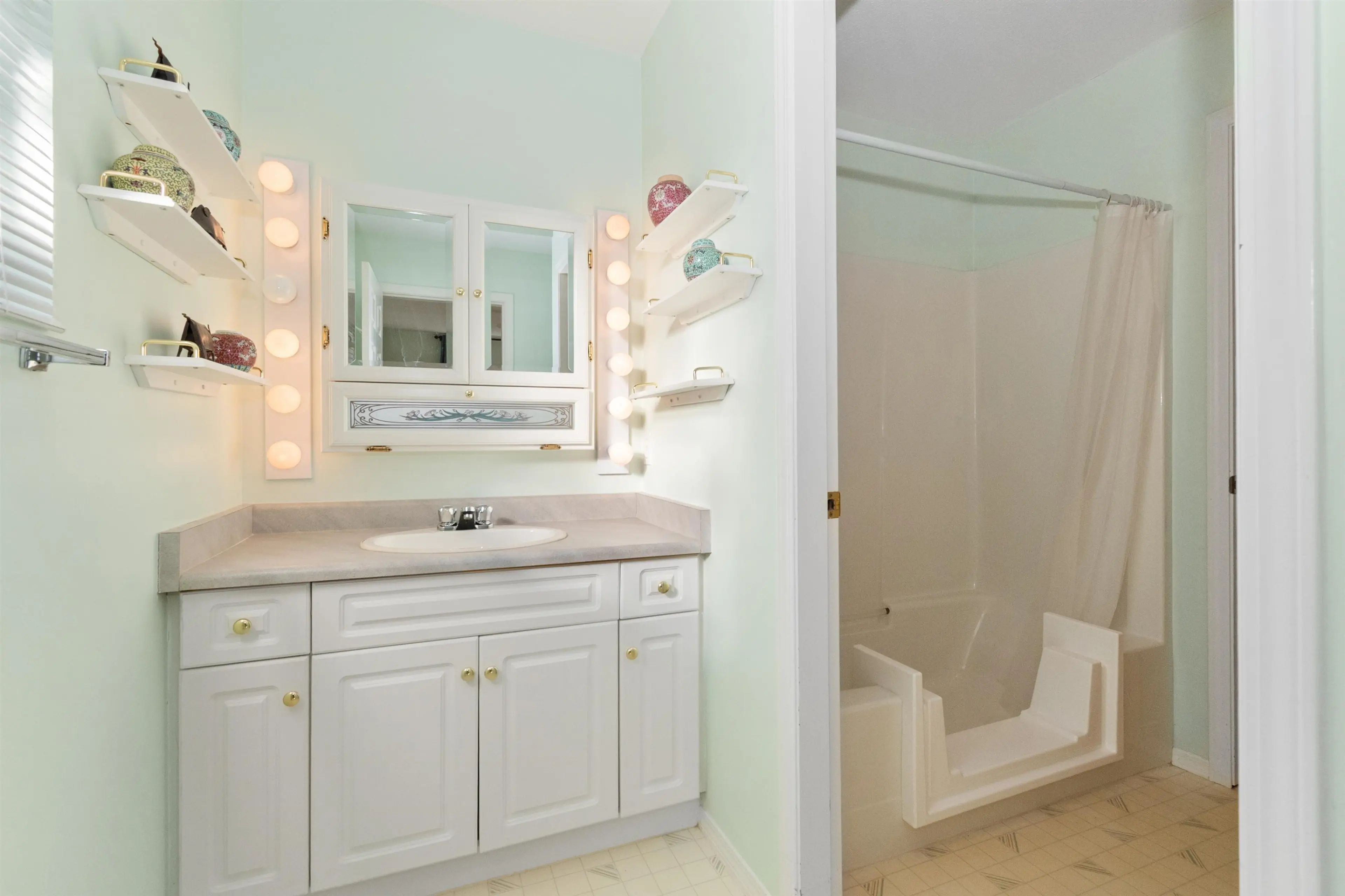 Property at 480 COQUIHALLA STREET, Hope, BC