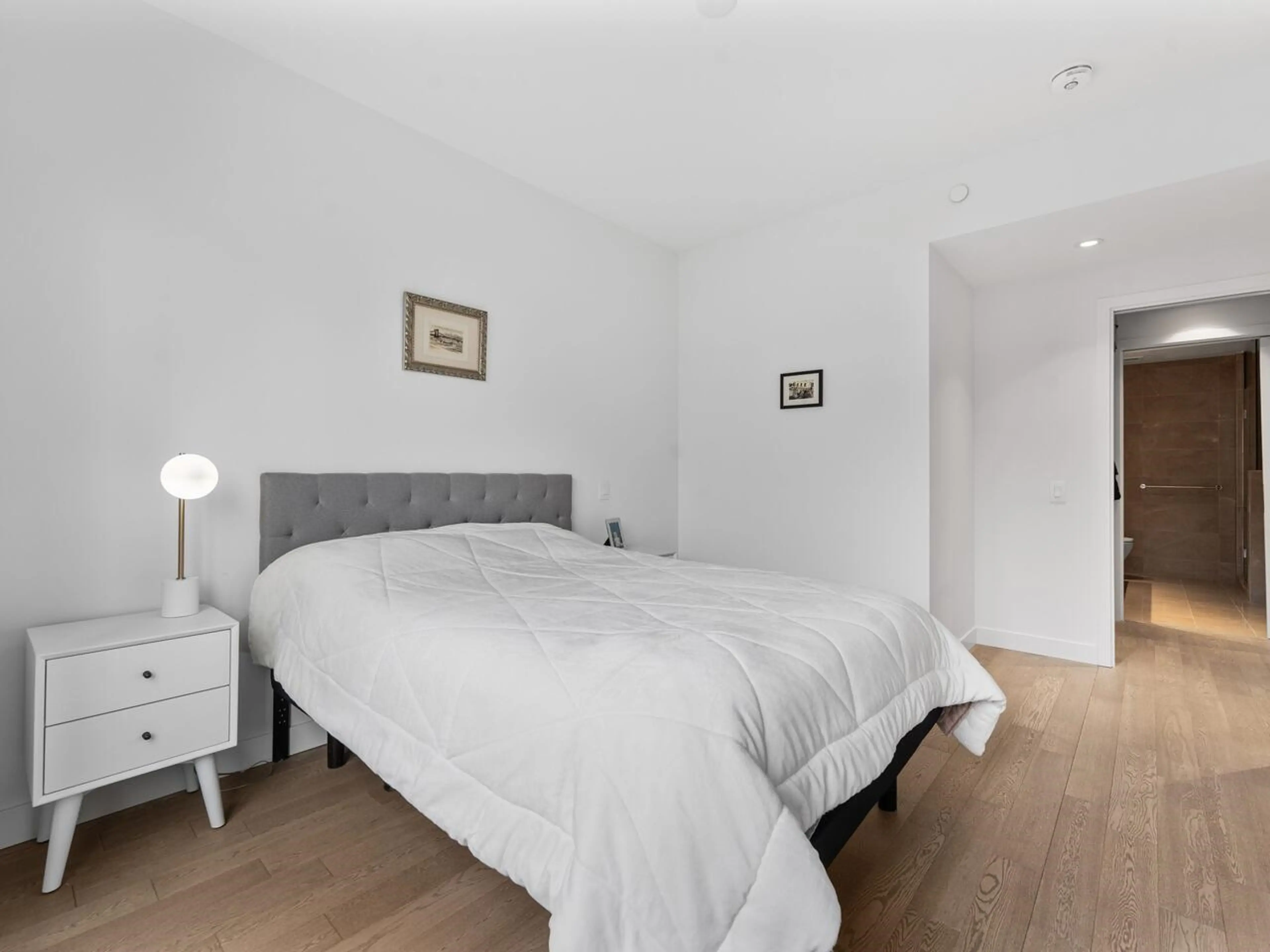 Property at #302 3220 CONNAUGHT CRESCENT, North Vancouver, BC