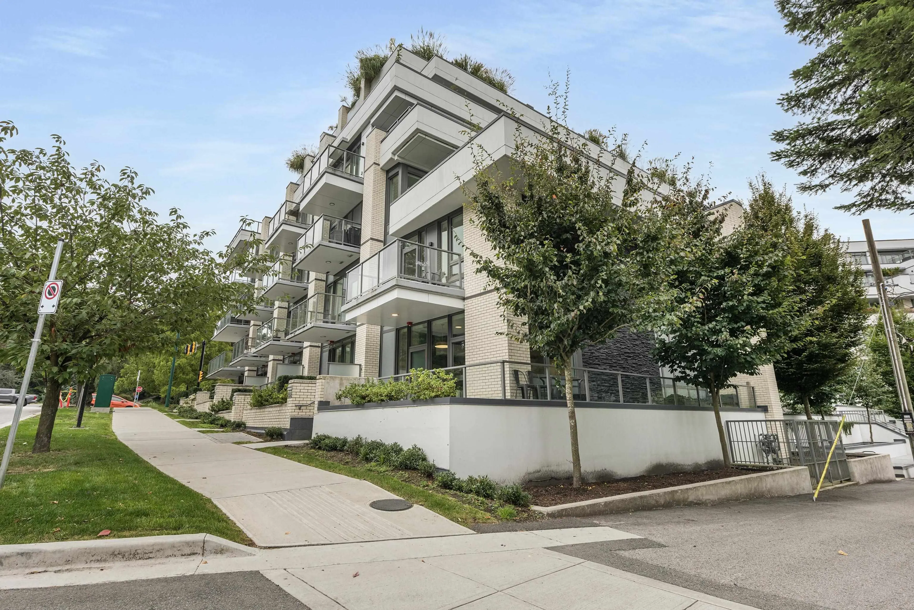 Property at 528 W 30TH AVENUE, Vancouver, BC