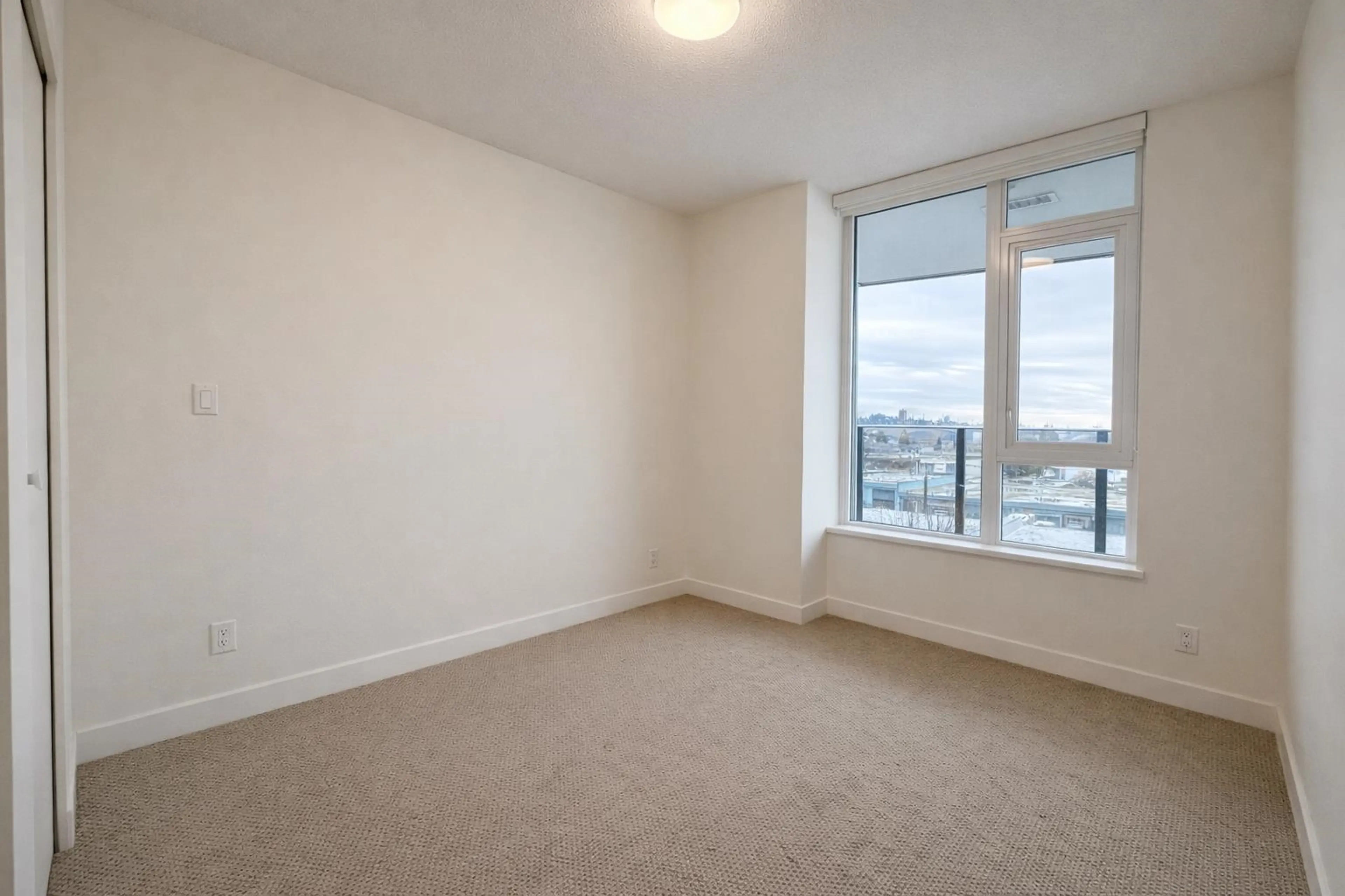 Property at #405 1401 HUNTER STREET, North Vancouver, BC