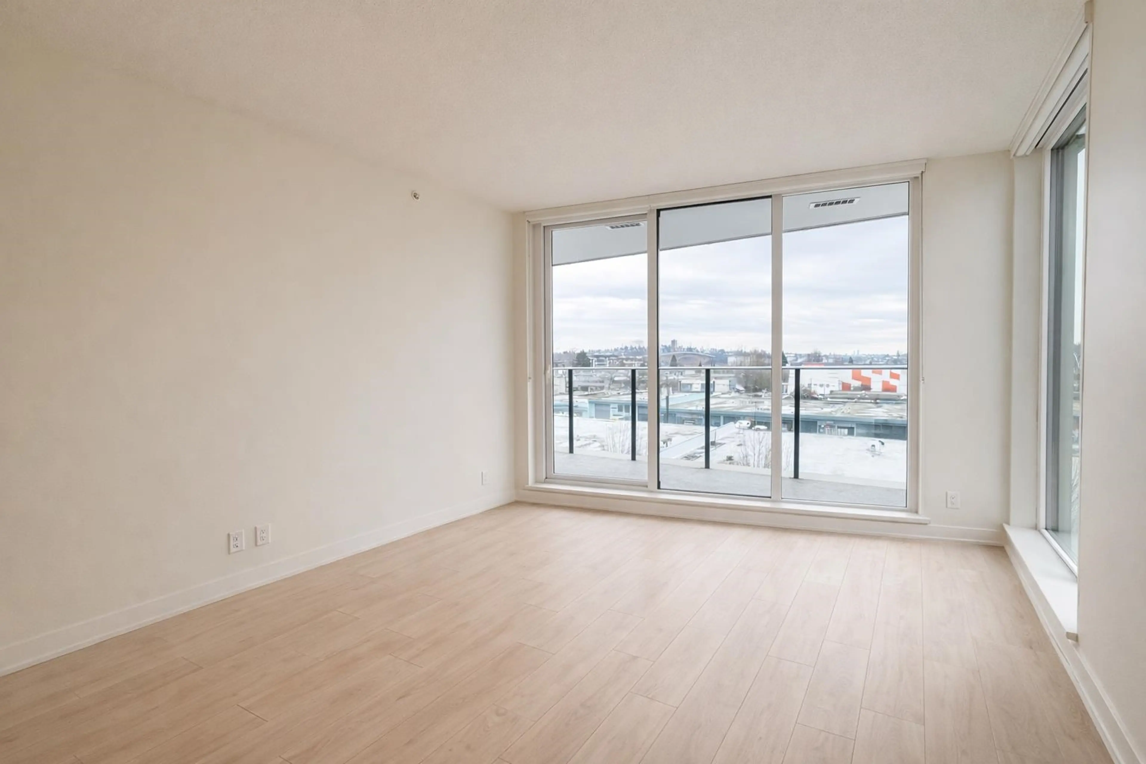 Property at #405 1401 HUNTER STREET, North Vancouver, BC