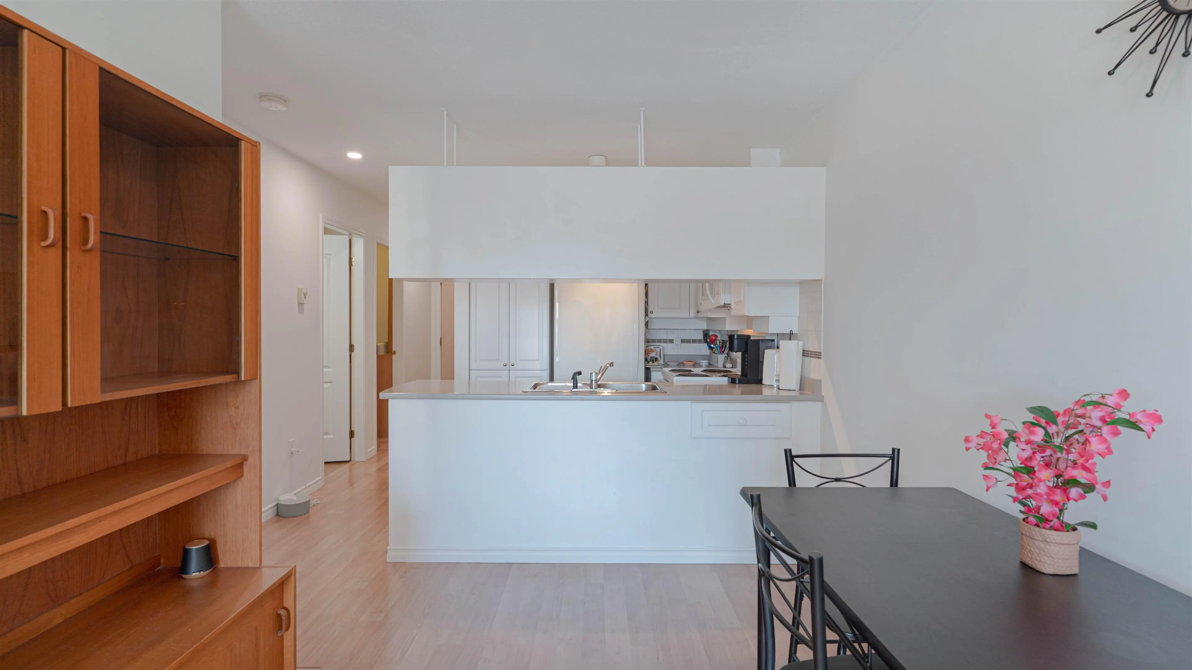 Property at #303 1035 AUCKLAND STREET, New Westminster, BC