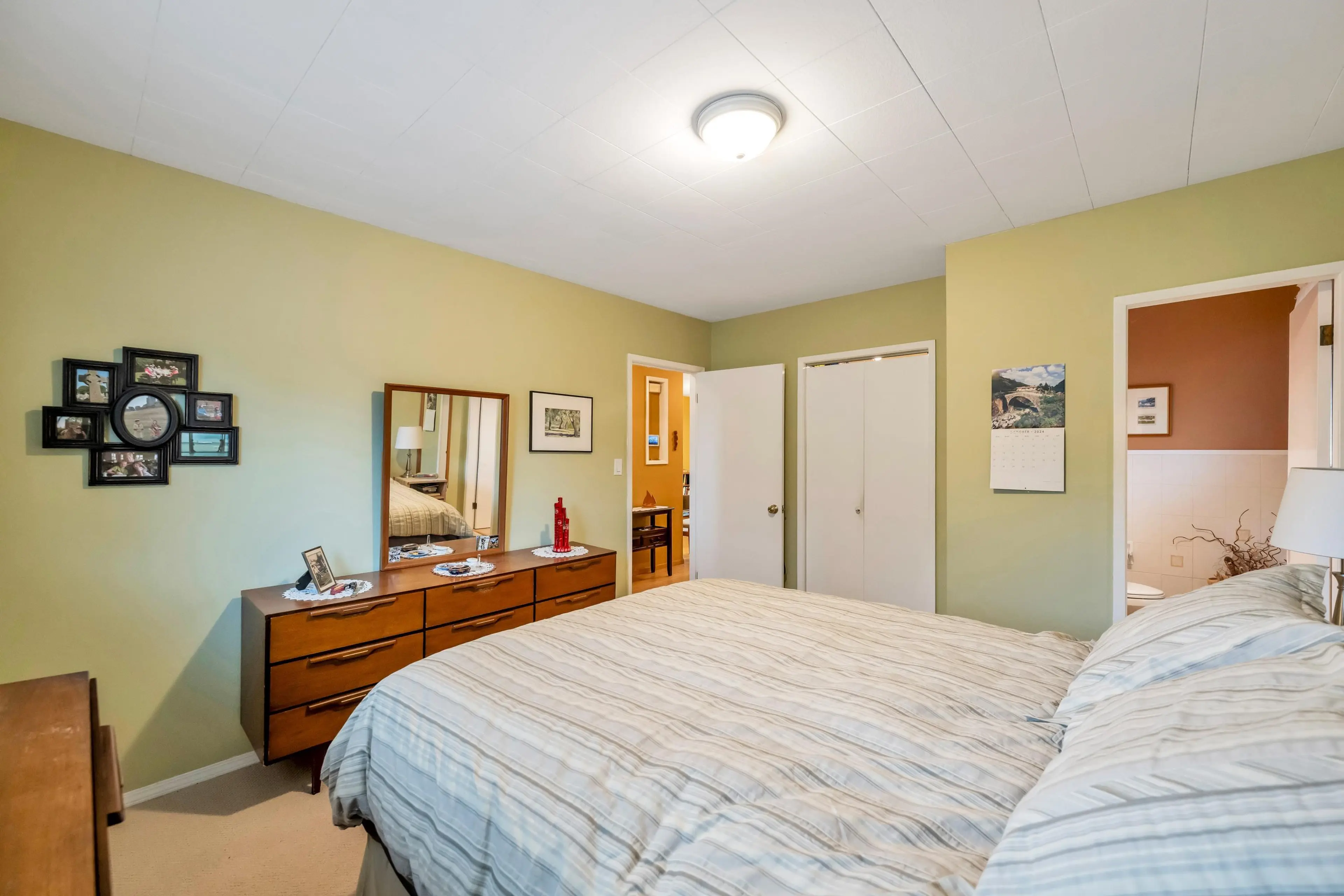 Property at 1320 KENT STREET, White Rock, BC