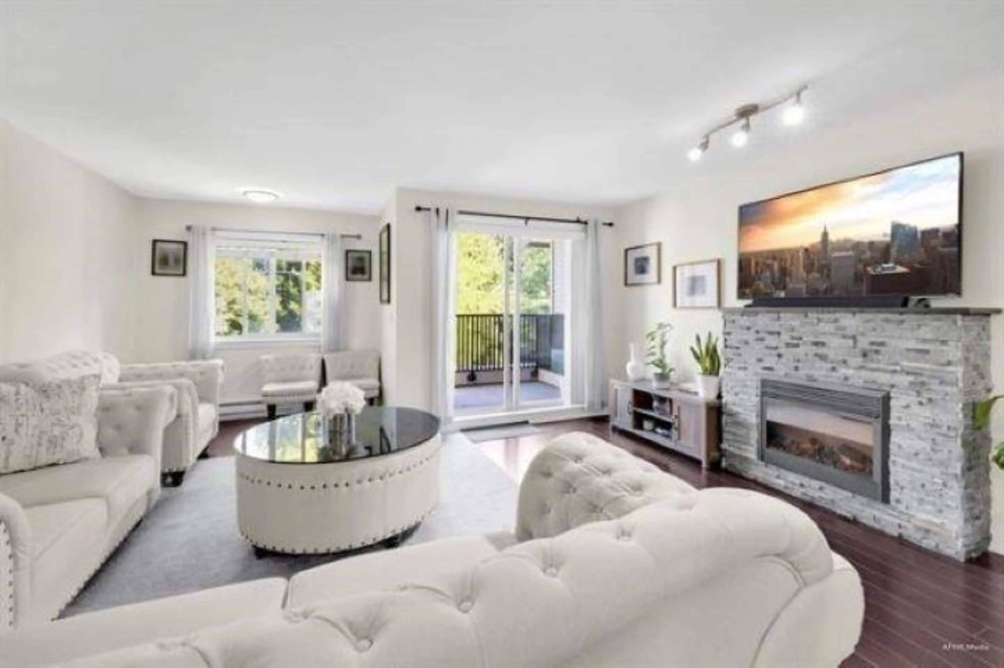 Property at #110 13368 72 AVENUE, Surrey, BC