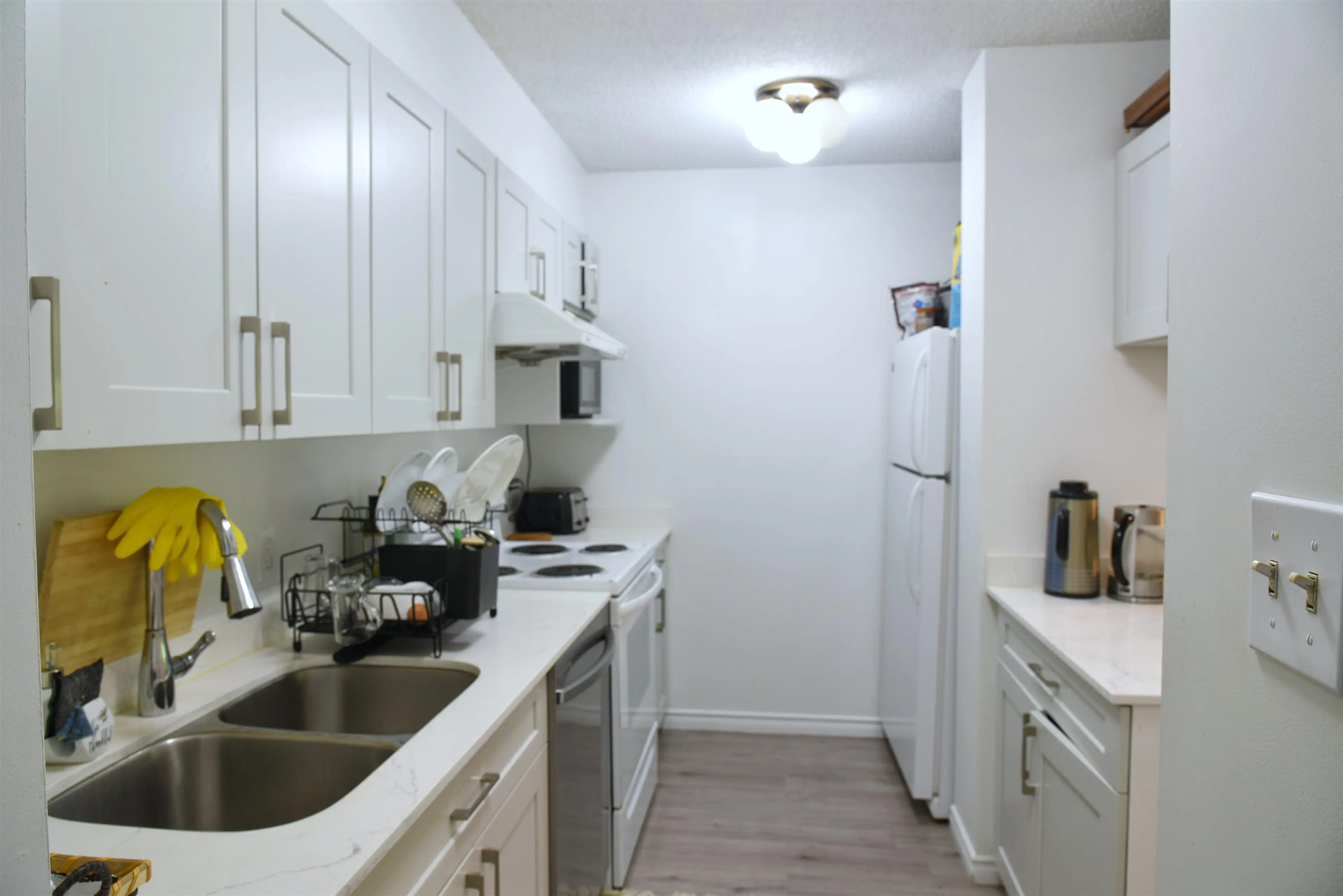 Property at #204 6455 WILLINGDON AVENUE, Burnaby, BC