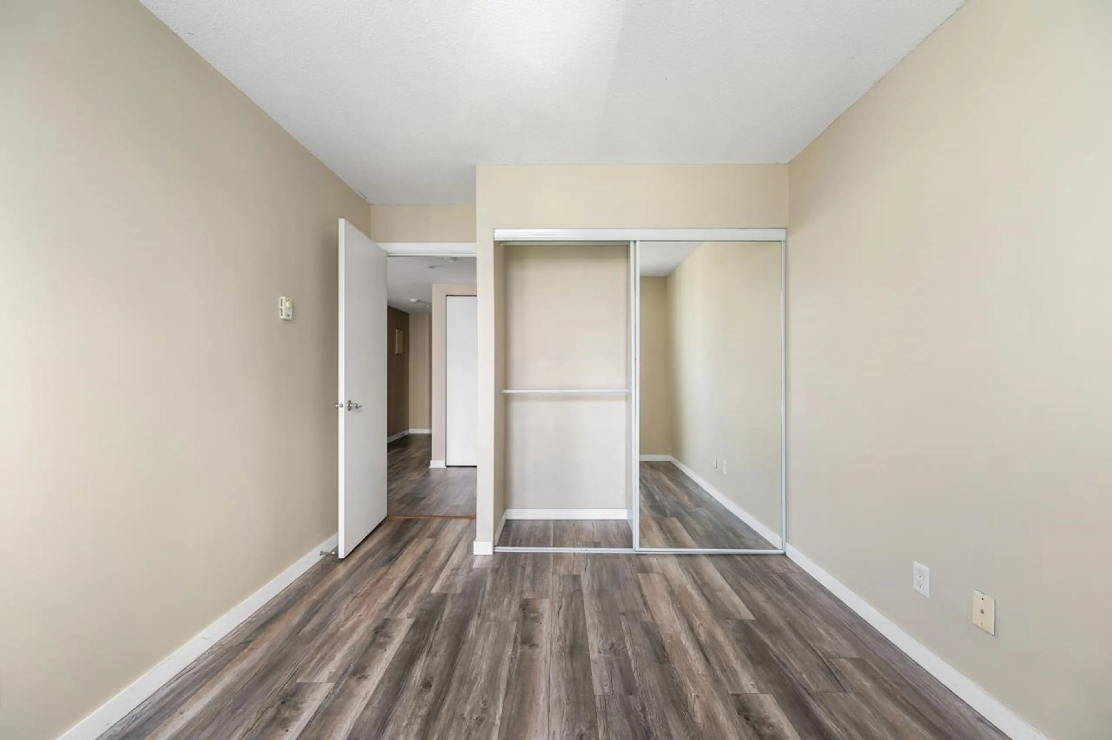 Property at #1606 1212 HOWE STREET, Vancouver, BC