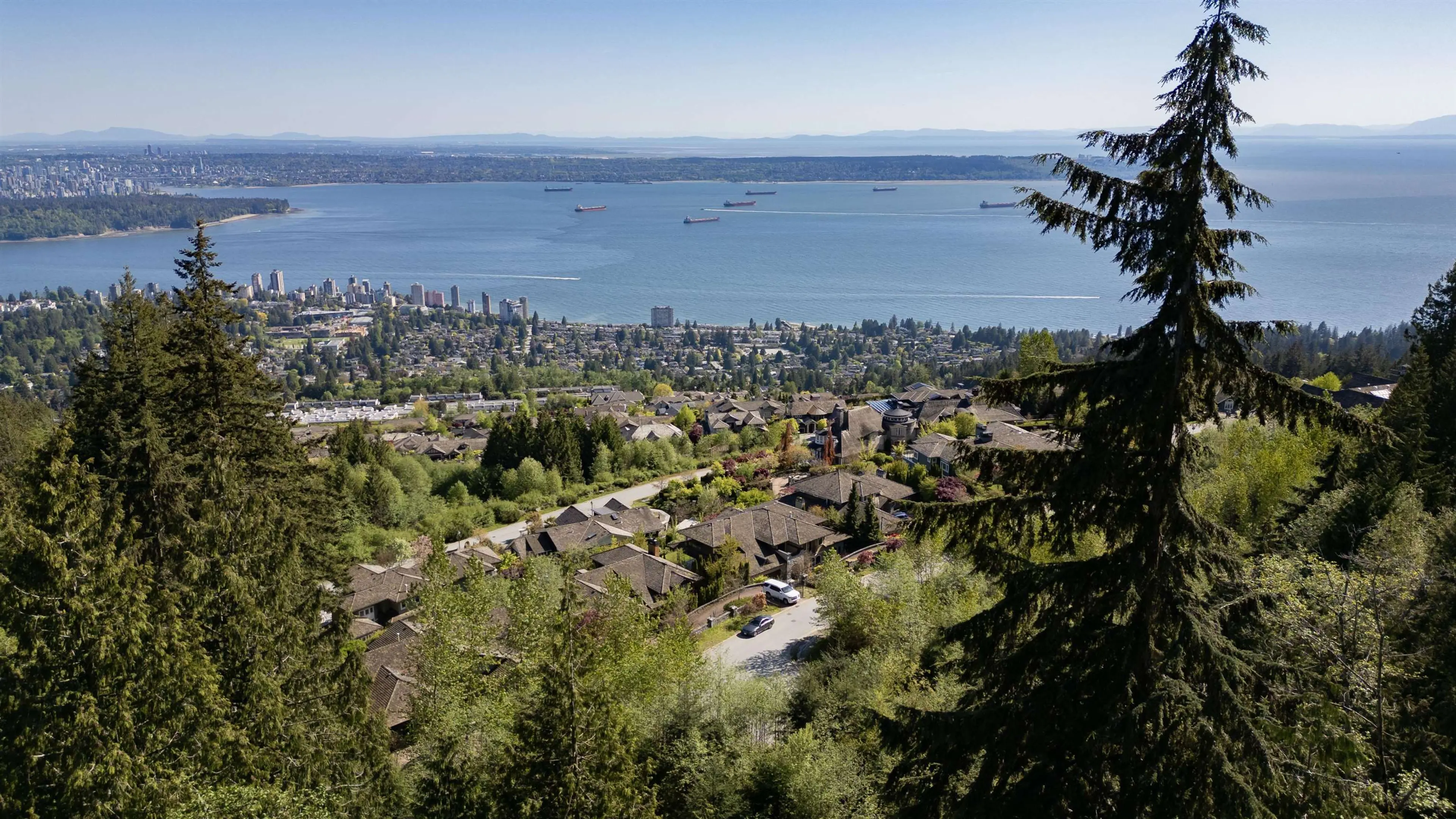 Property at 2307 KADLEC COURT, West Vancouver, BC