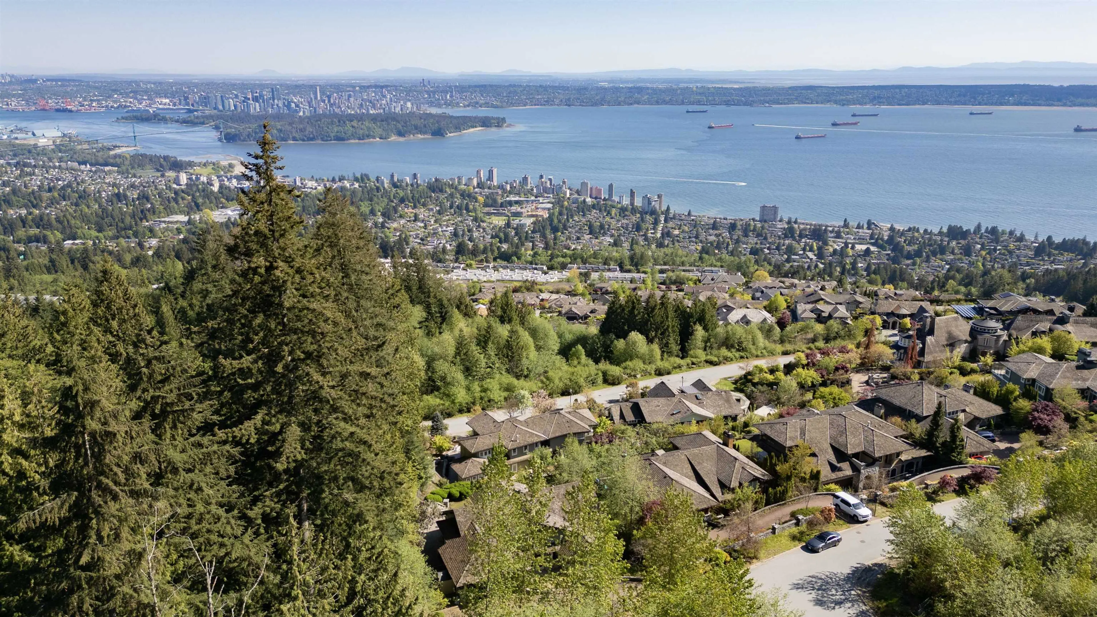 Property at 2307 KADLEC COURT, West Vancouver, BC