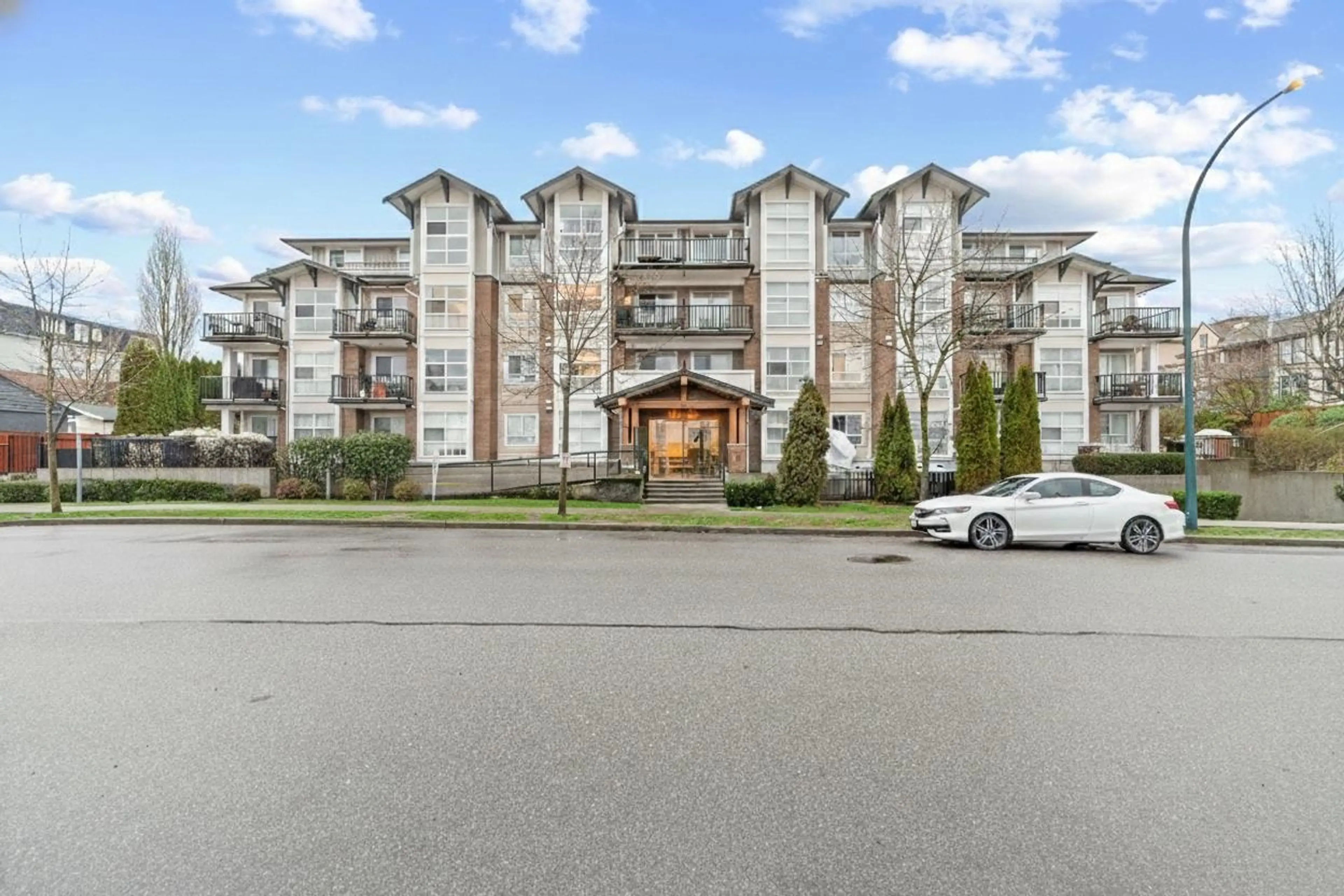 Property at #208 827 RODERICK AVENUE, Coquitlam, BC