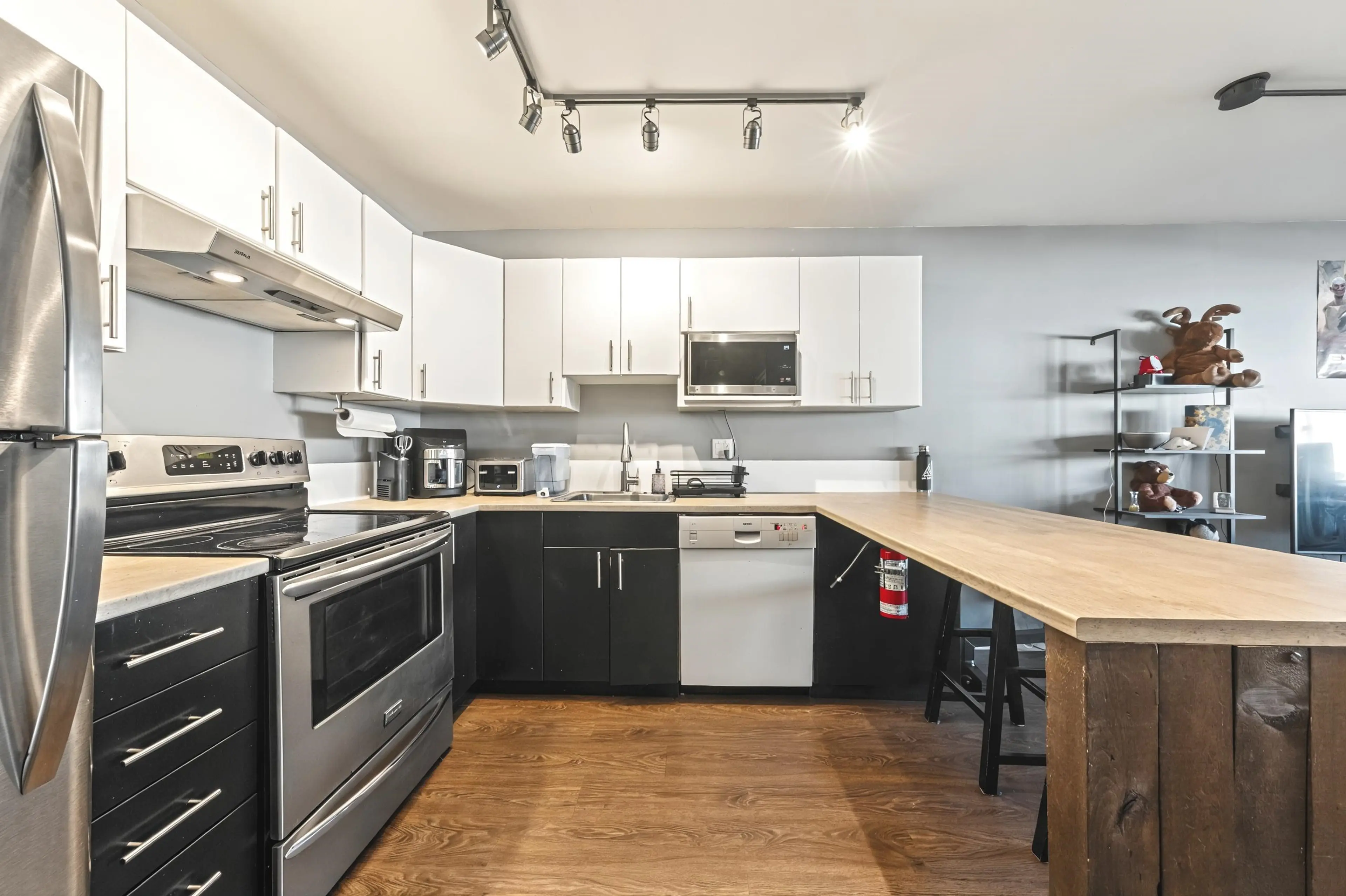 Property at #301 1209 HOWIE AVENUE, Coquitlam, BC