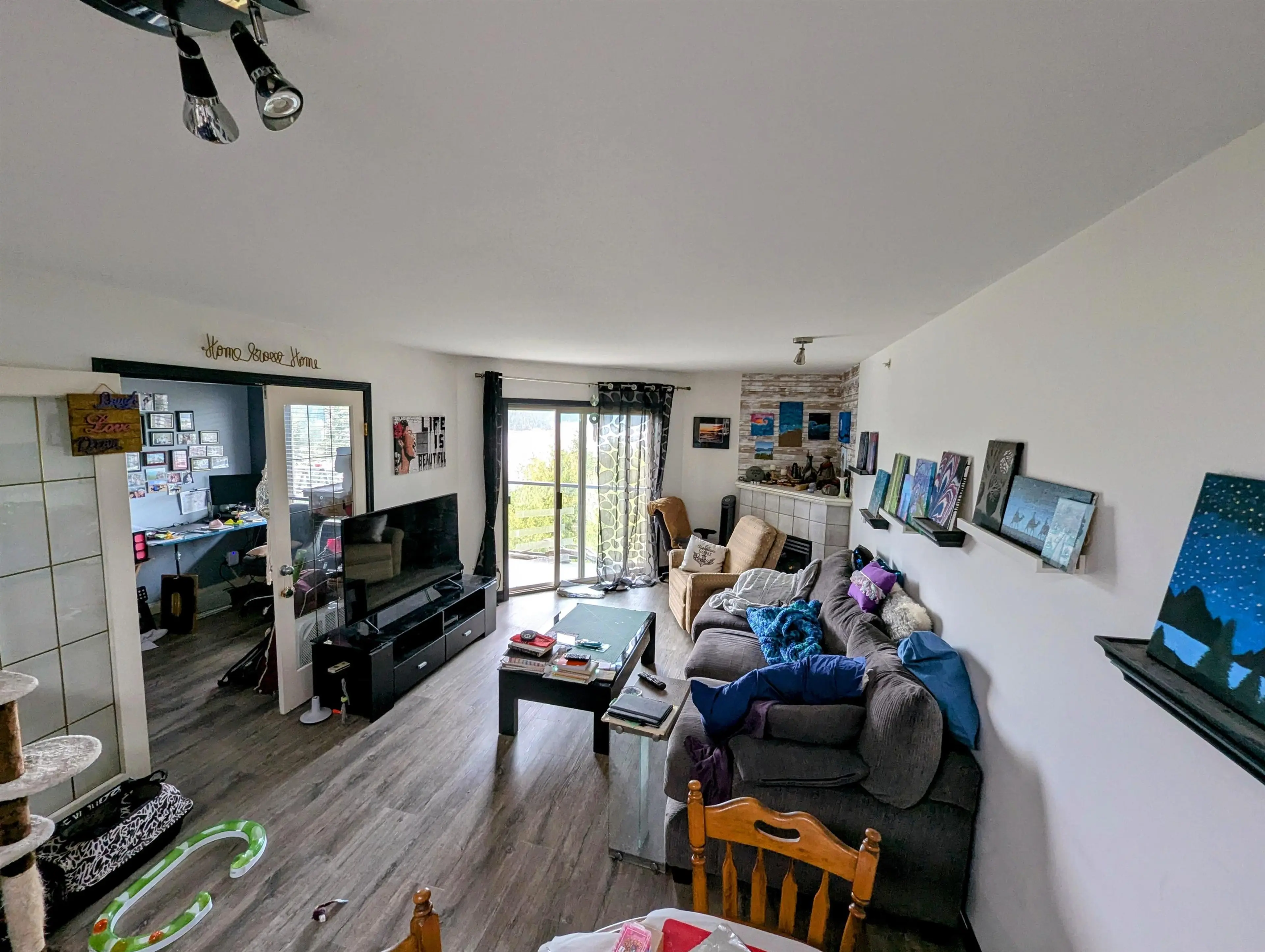 Property at #322 5780 TRAIL AVENUE, Sechelt, BC