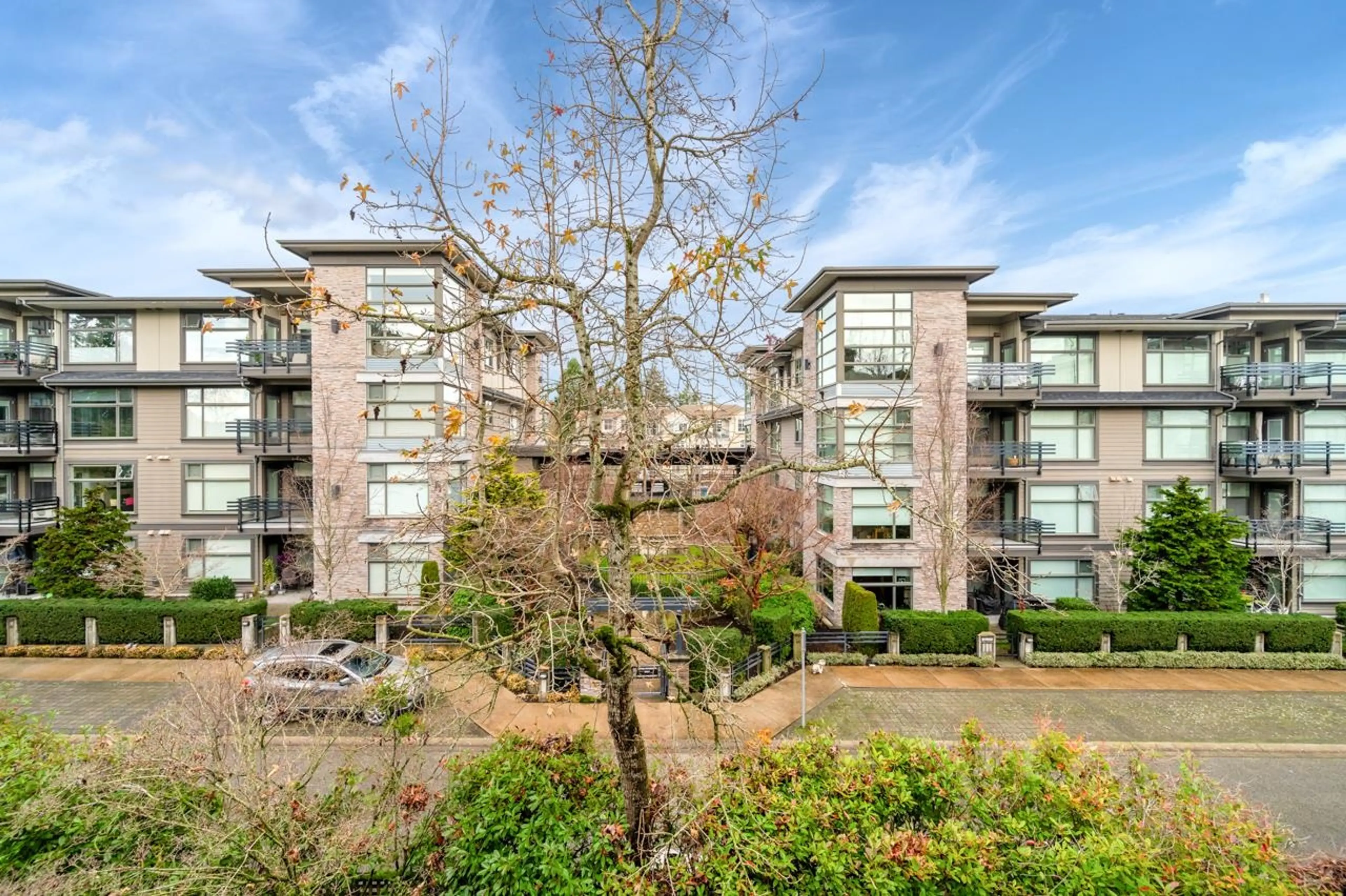 Property at #302 15325 17 AVENUE, Surrey, BC