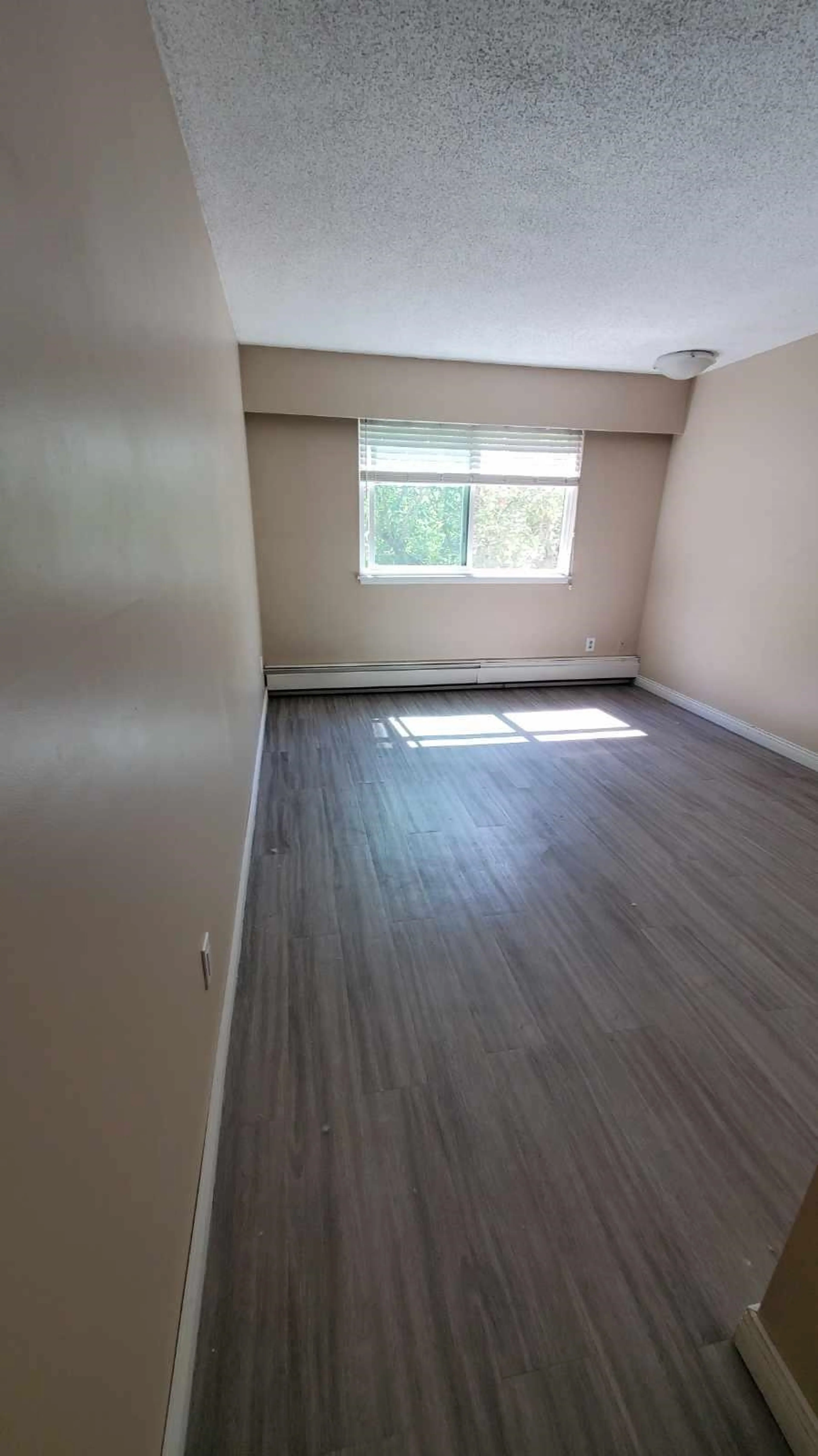 Property at #206 410 AGNES STREET, New Westminster, BC