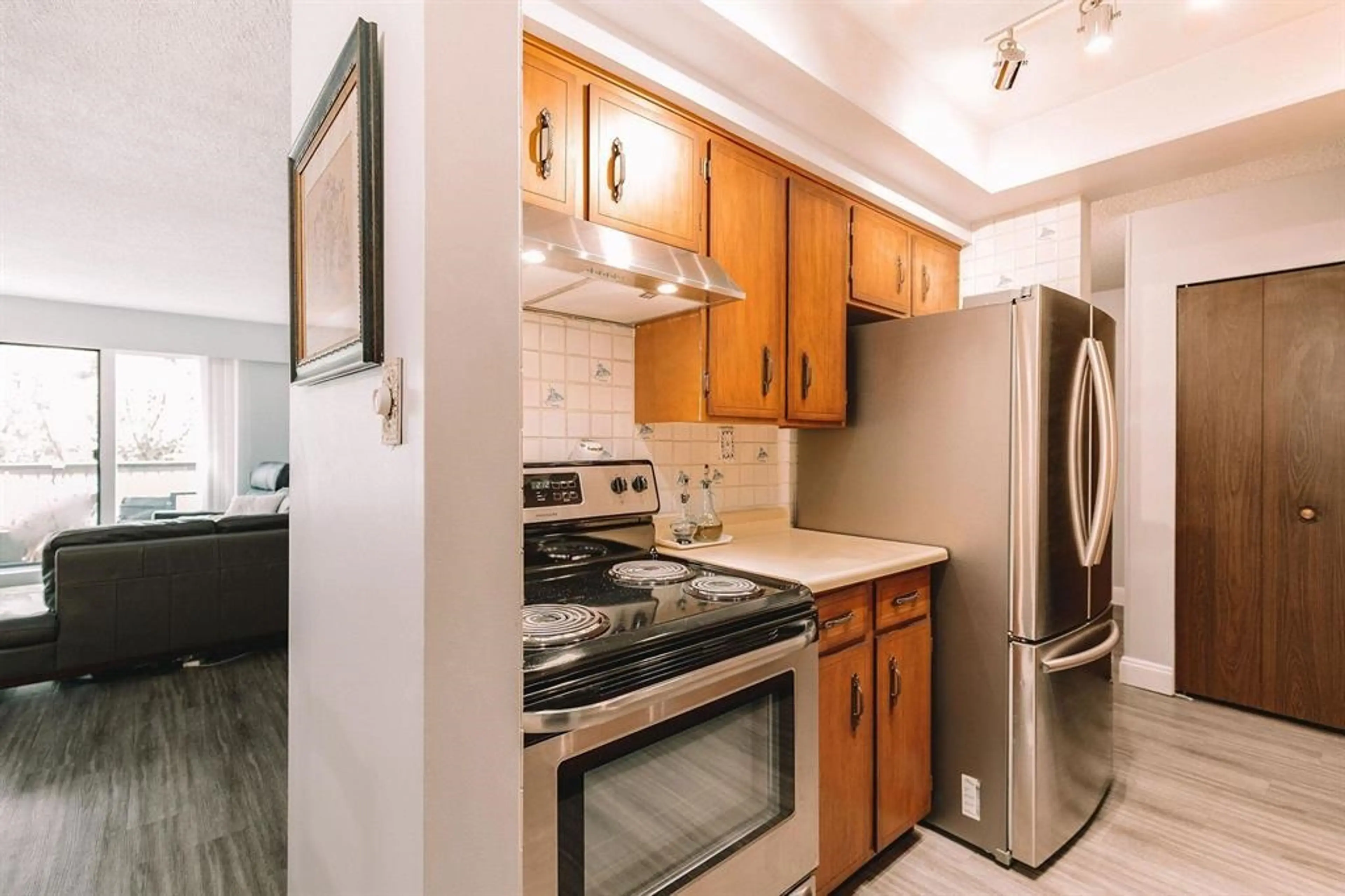 Property at #206 410 AGNES STREET, New Westminster, BC