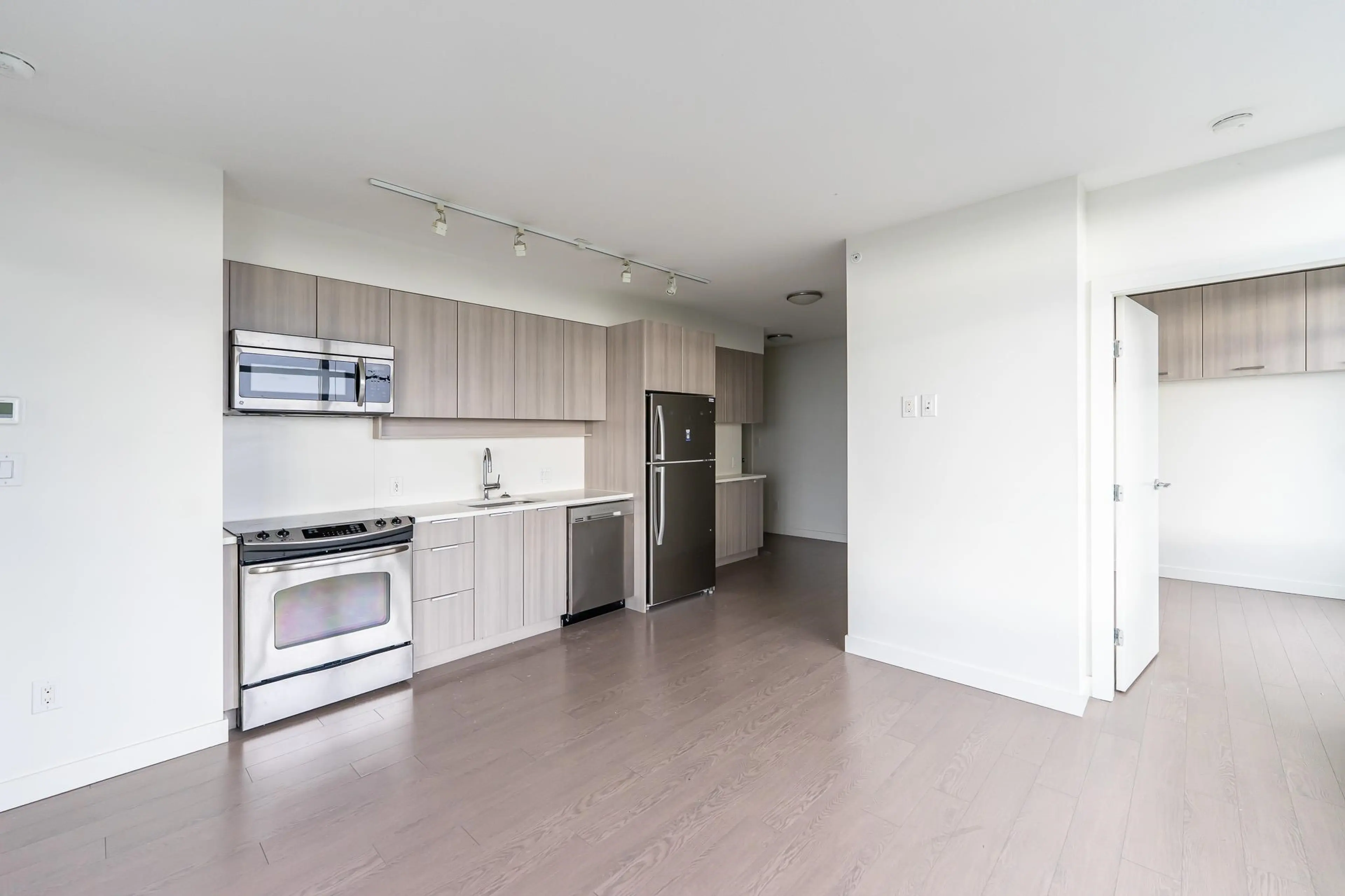 Property at #2906 13308 CENTRAL AVENUE, Surrey, BC