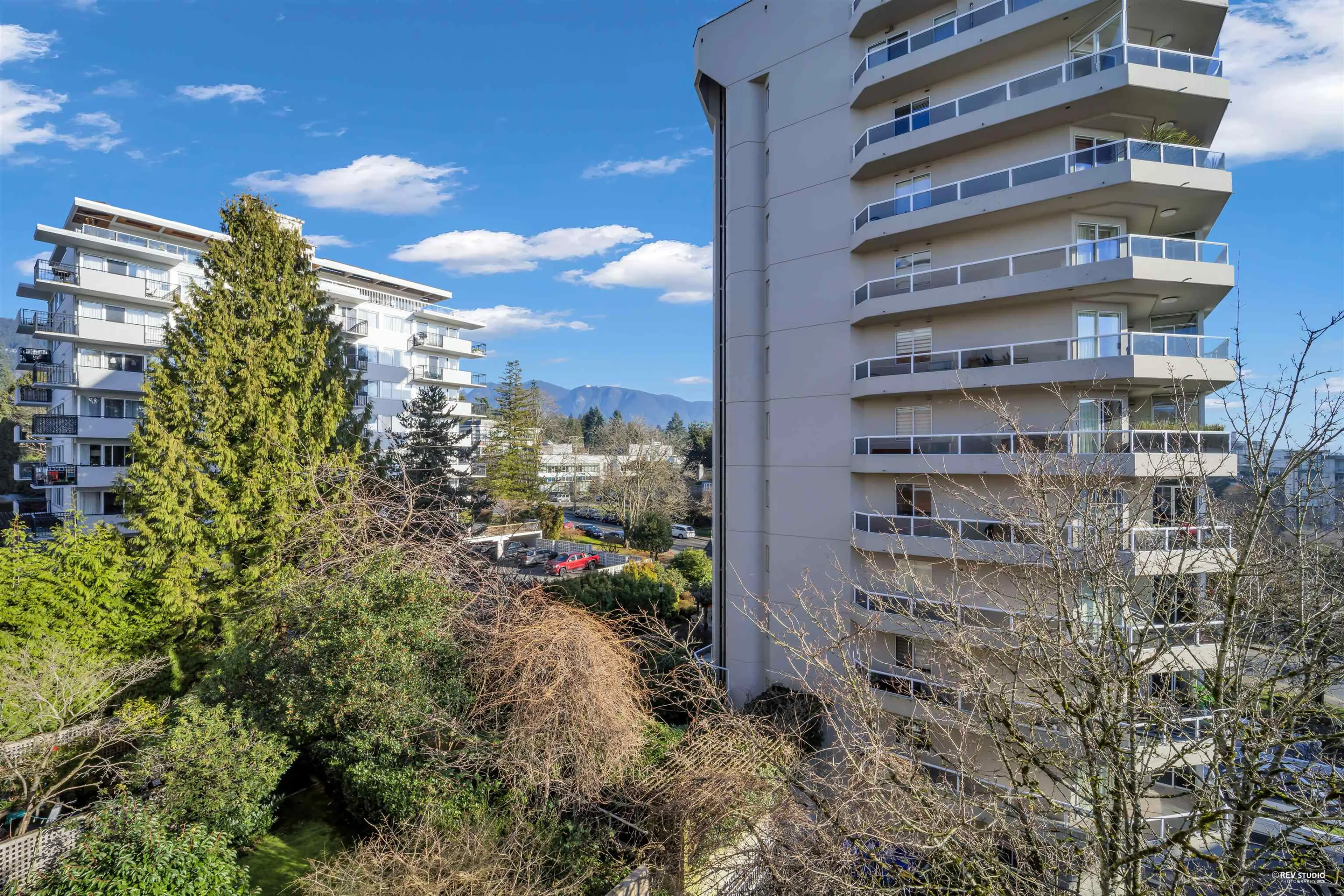 Property at #502 1737 DUCHESS AVENUE, West Vancouver, BC